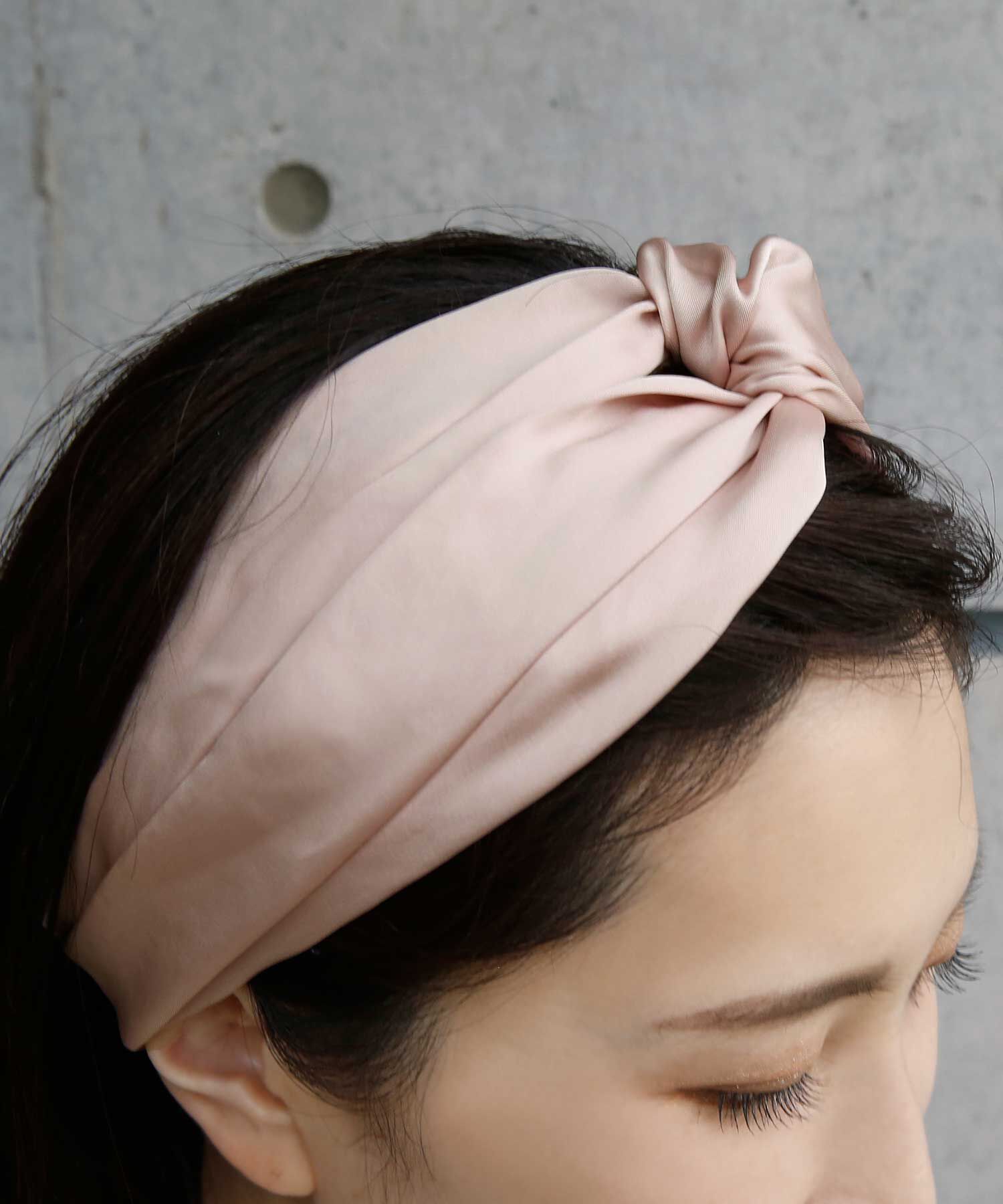 colleca la「サテンヘアターバン」|ヘアバンド|ピンク