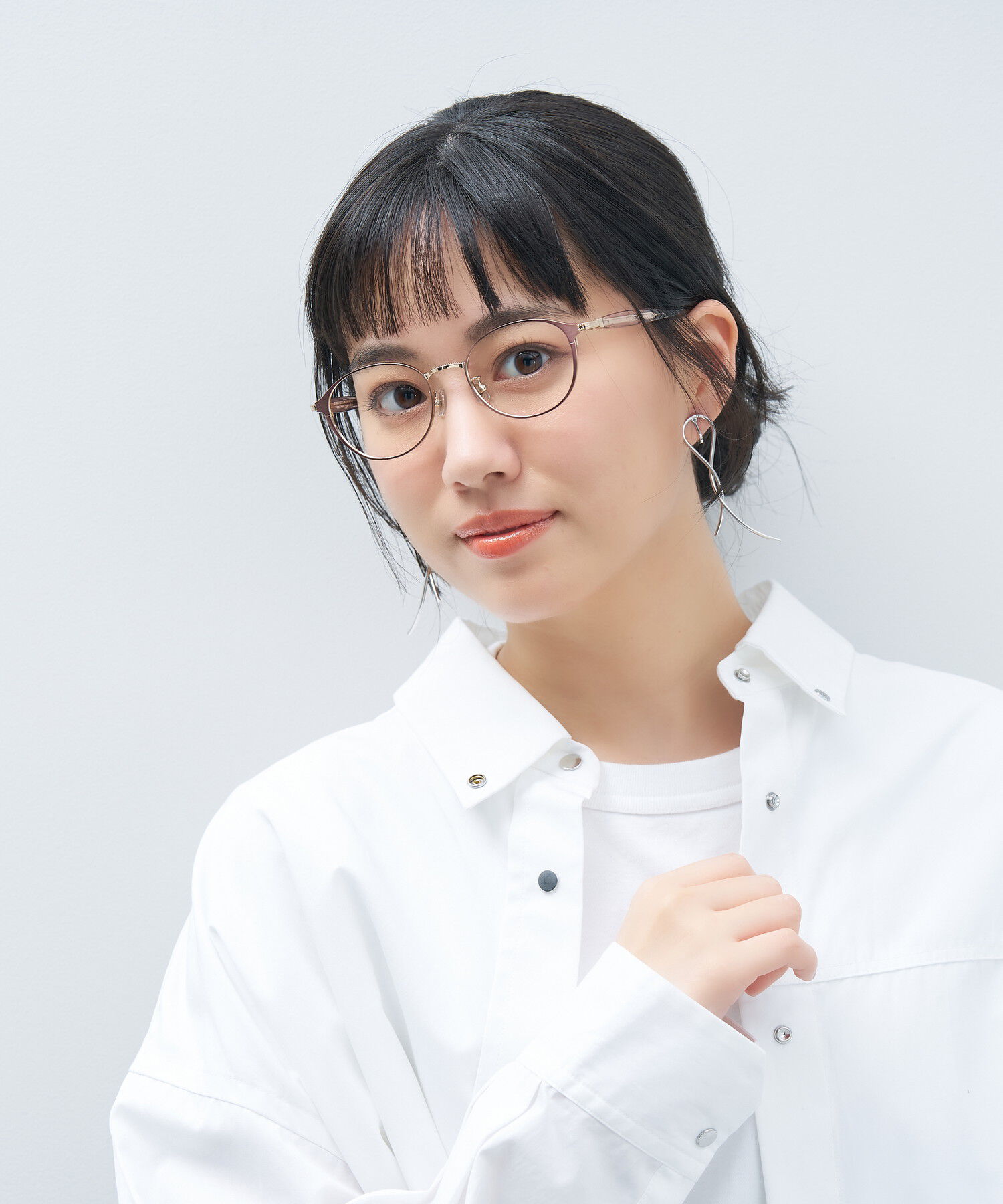  「オーバル型 メガネ｜上品で高級感のある 大人可愛いメガネ フェミニン レンズ交換券付き STANDARD MUSE」|メガネ|