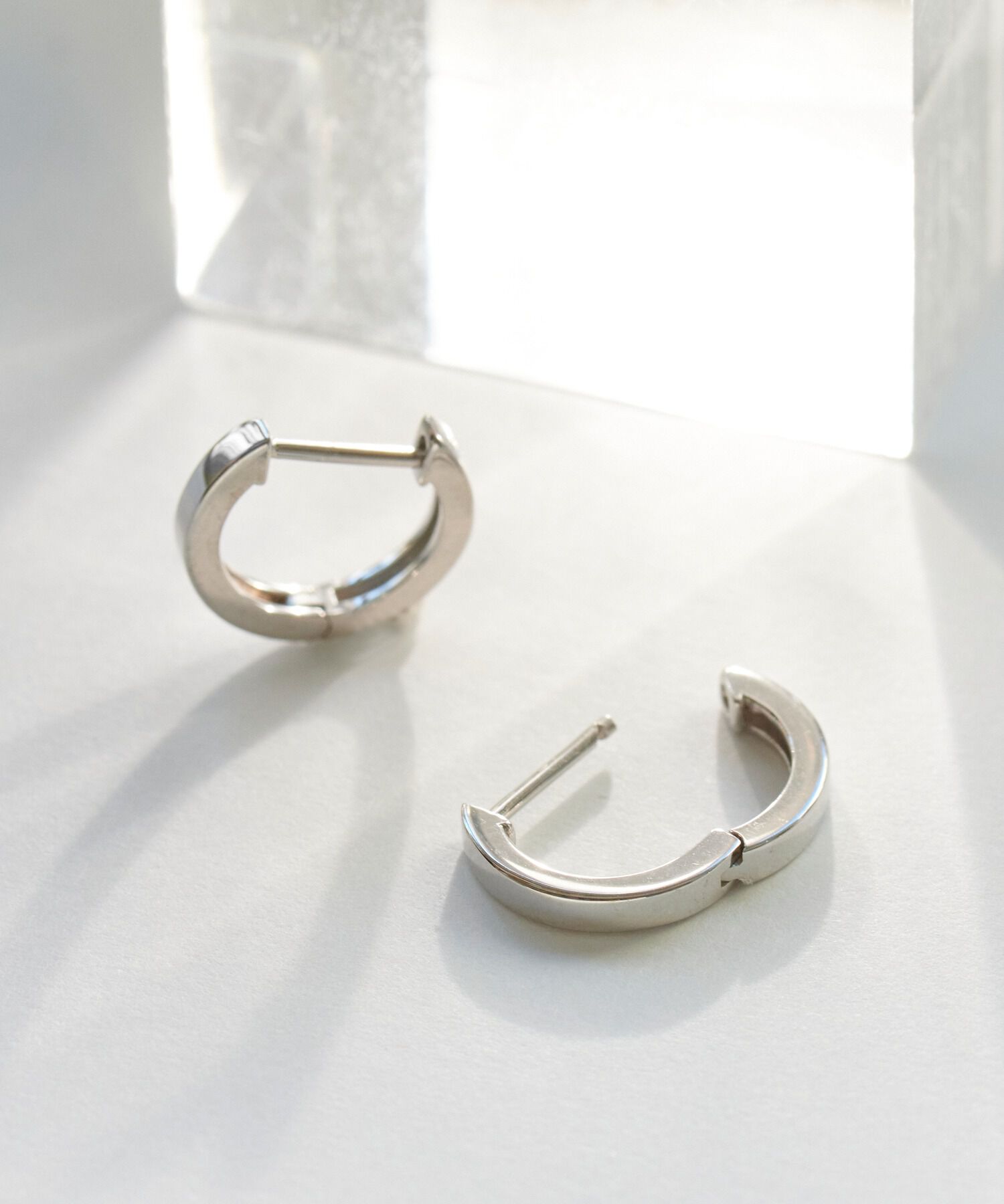 JUPITER「【シリーズ累計販売 2000点突破！】【K10】ストレートフープピアス/ユニセックス/シルバー」|ピアス|