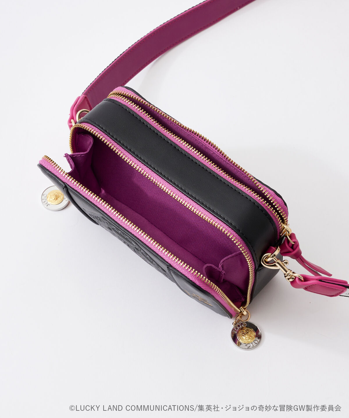 Samantha Vega「アニメ「ジョジョの奇妙な冒険　黄金の風」コラボショルダーバッグ」|ショルダー・メッセンジャー|