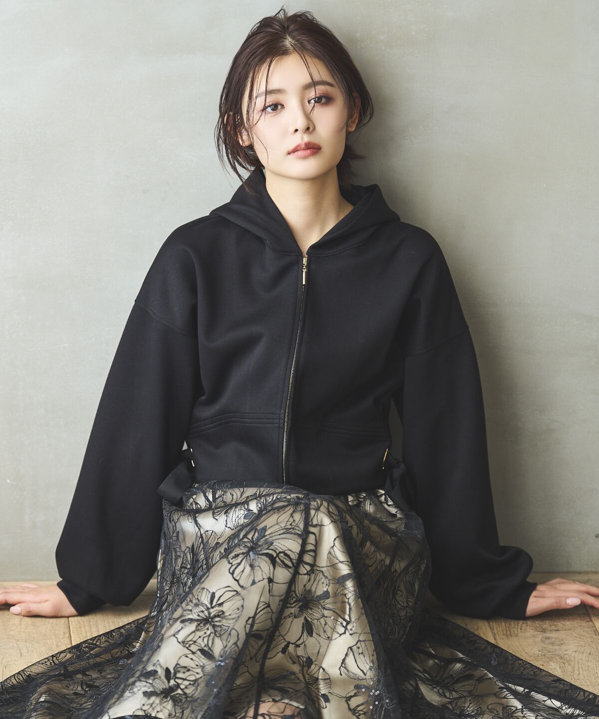 アンドクチュール「レースアップリボンフーディー」|パーカー|