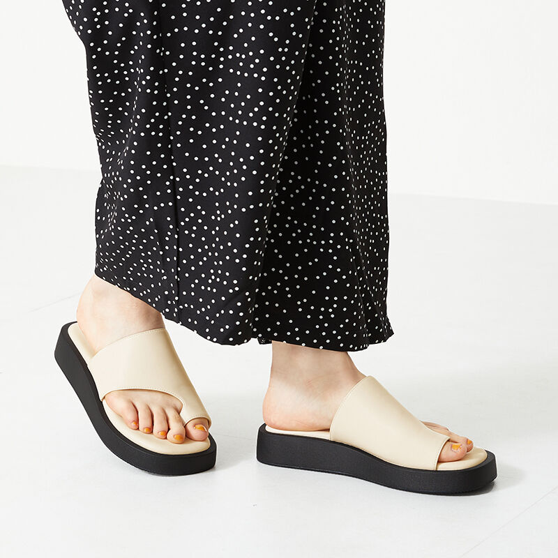 ORiental TRaffic「【アウトレット価格】厚底トングサンダル/31241」|サンダル|