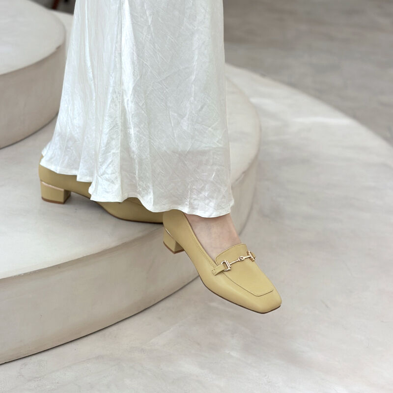 WA Oriental TRaffic「【定番】メタリックラインビットヒールローファー/32303 ローファー 人気 売れてる クッション」|パンプス|