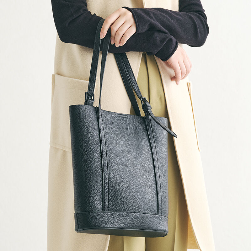 ORiental TRaffic「縦型ソフトレザーショルダーバッグ/BA-212」|トートバッグ|BLACK