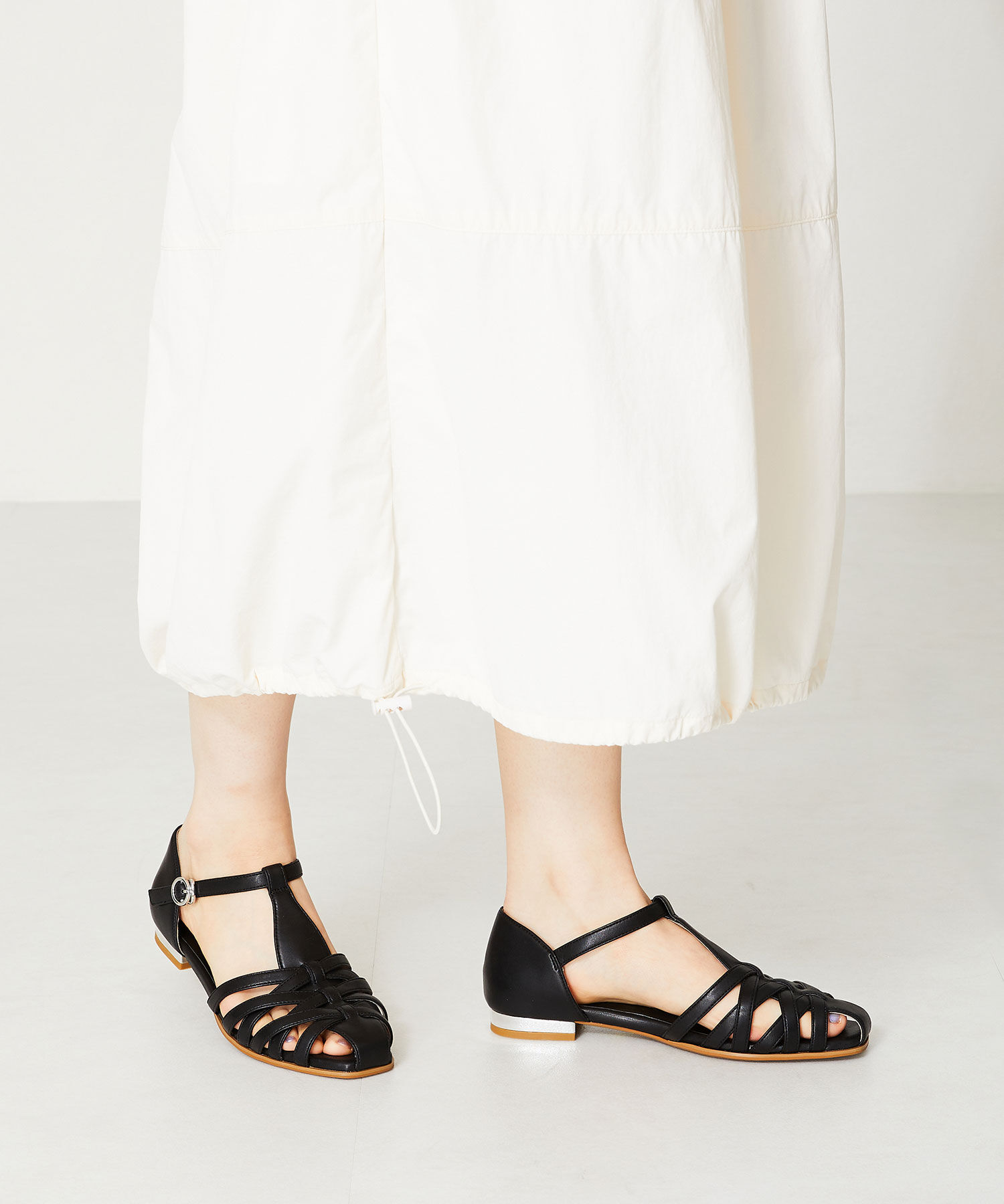 WA Oriental TRaffic「【トレンド】メタリックヒールグルカシューズ/42112 グルカサンダル 人気 カジュアル」|サンダル|