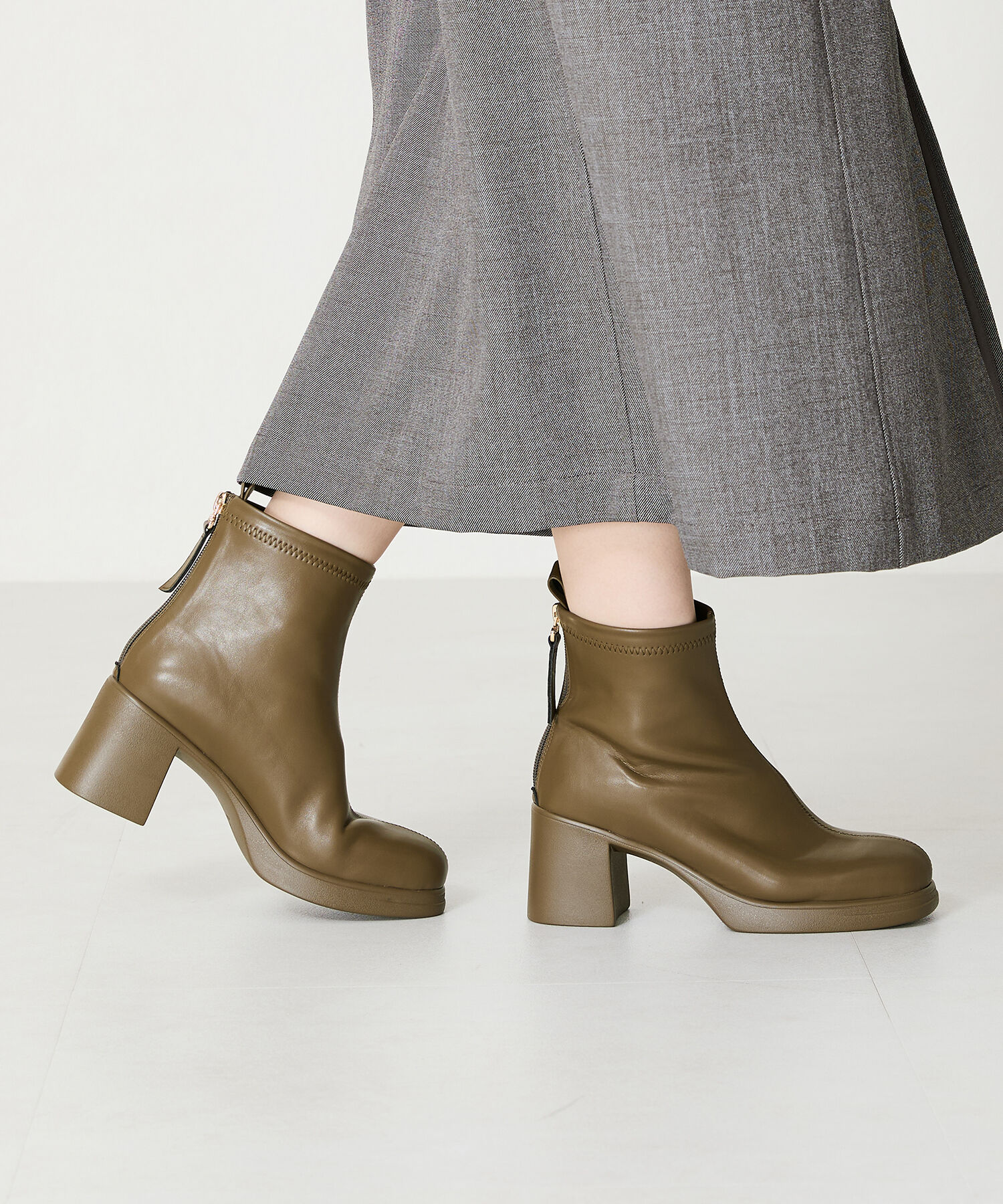 ORiental TRaffic「●2024秋冬新作●オブリークトゥバックジップブーツ/41420」|ショートブーツ|BROWN