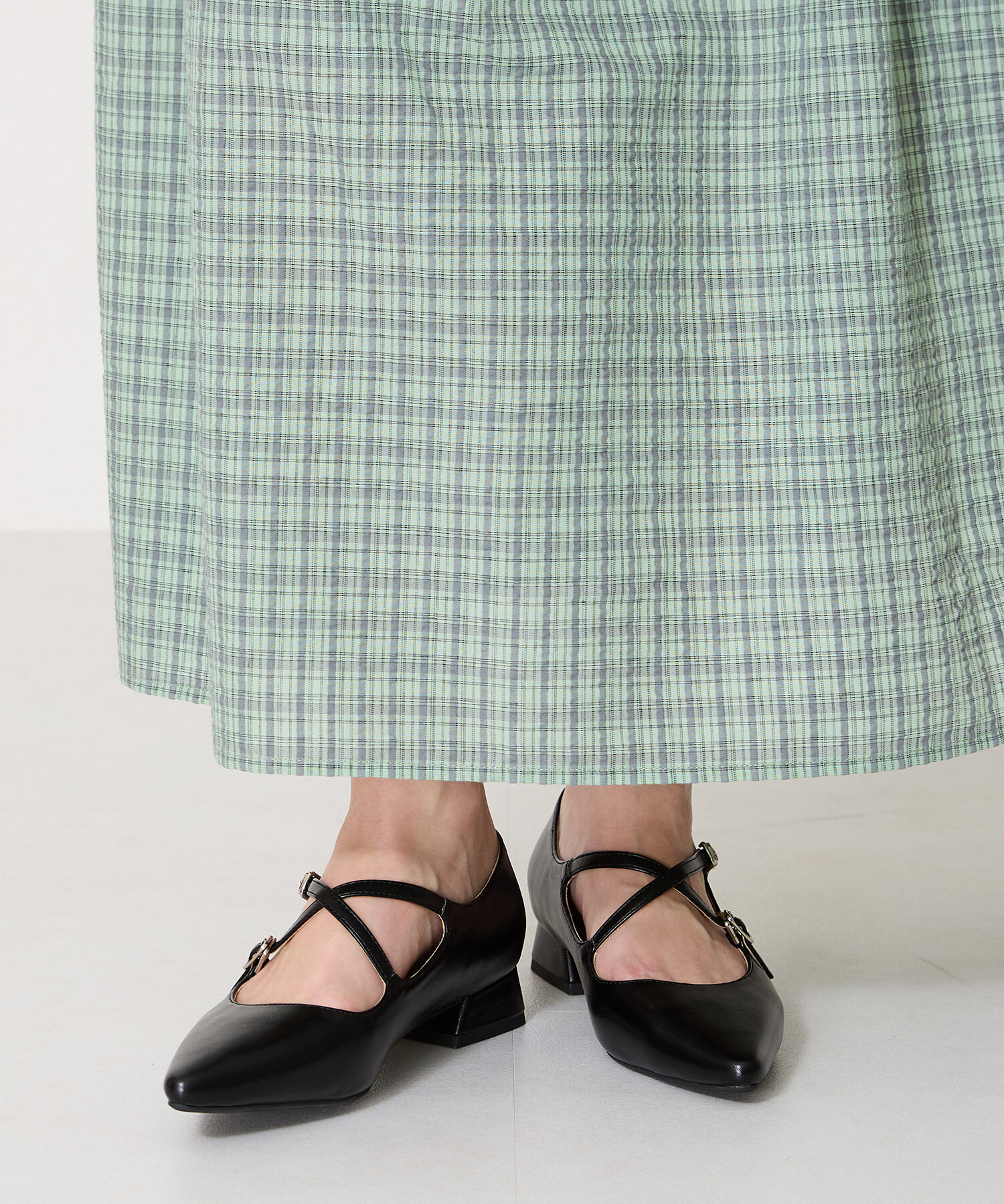 ORiental TRaffic「●2025春夏新作●クロスストラップポインテッドトゥパンプス/51116　フラット トレンド 人気」|パンプス|