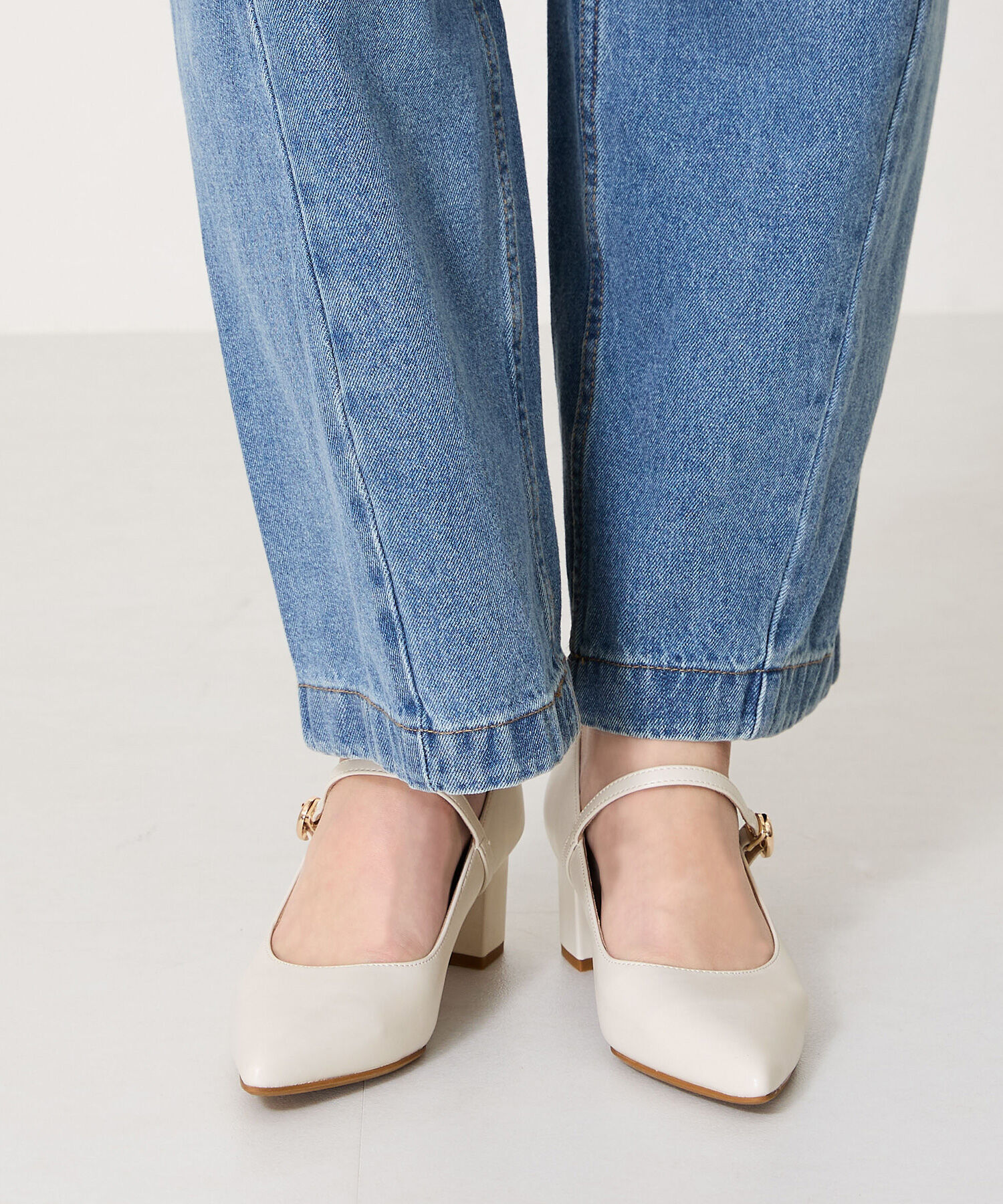 WA Oriental TRaffic「●2025春夏新作●ポインテッドトゥストラップパンプス/52103」|パンプス|