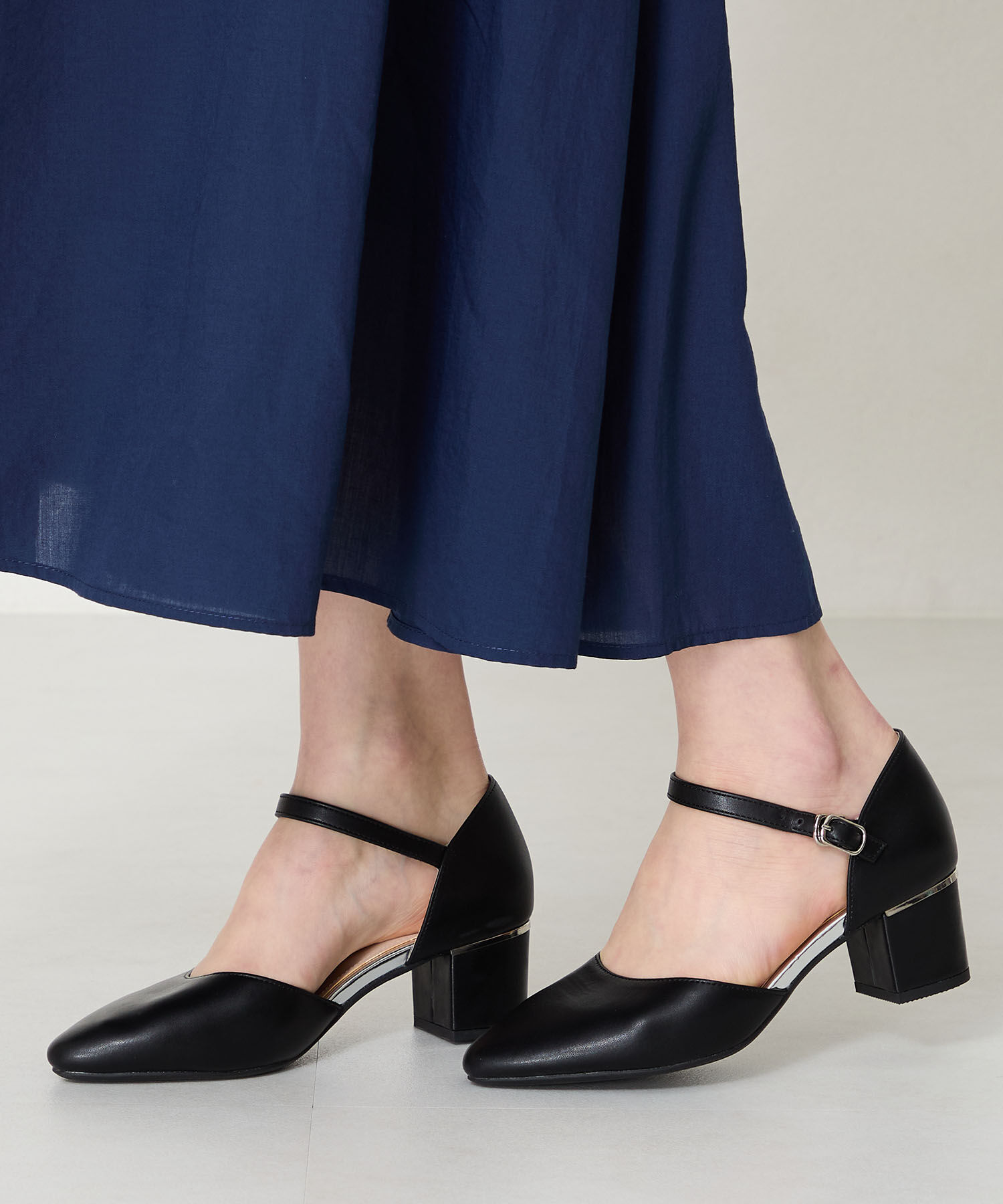 ORiental TRaffic「【WEB限定】アーモンドトゥ セパレートパンプス /55103 ストラップパンプス 太ヒール オフィス」|パンプス|