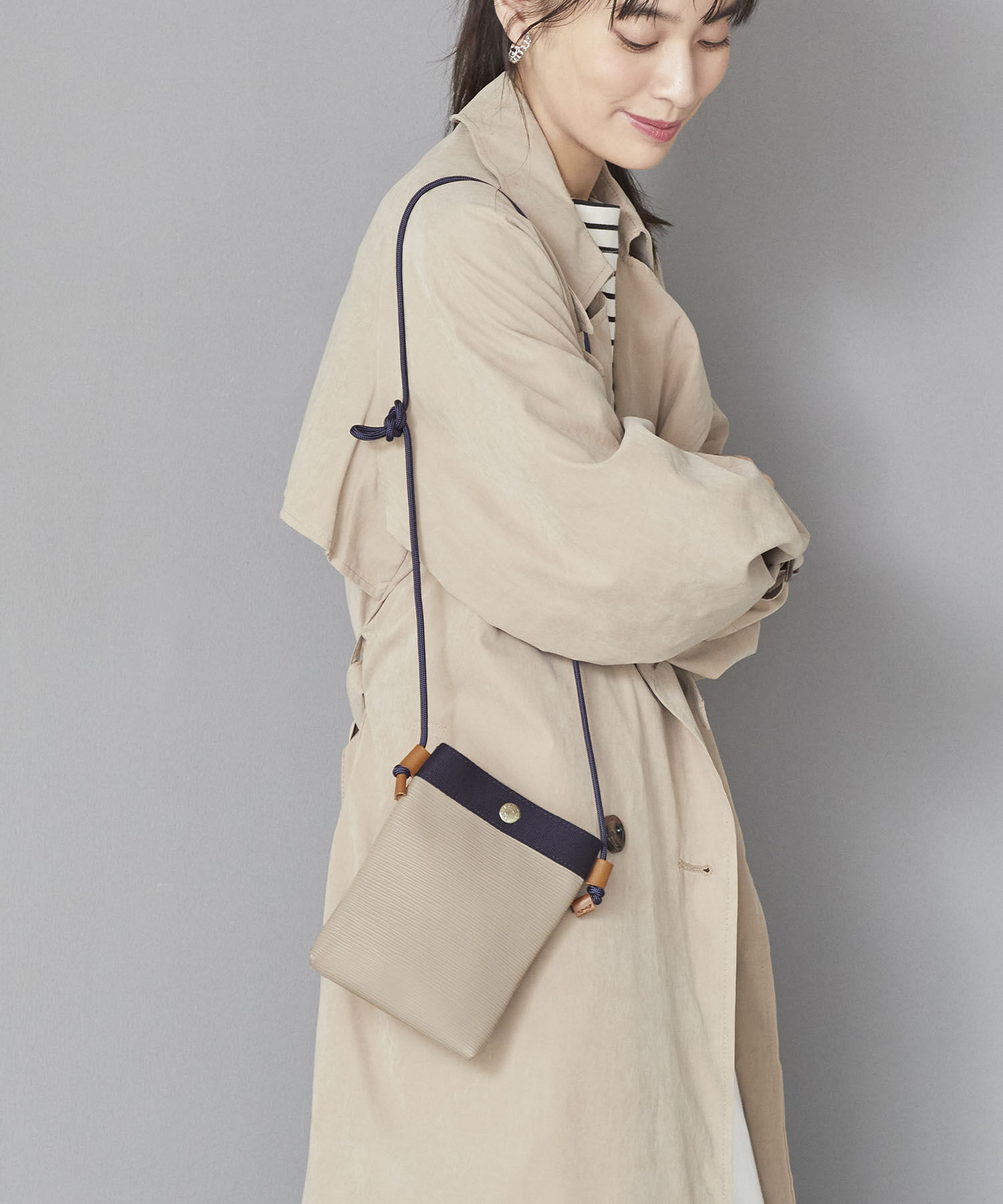 TOPKAPI BREATH「【VERY11月号掲載】【Breath TOPKAPI】 RIPPLE リプル スリム サコッシュ スマホショルダー 」|ショルダー・メッセンジャー|グレージュ