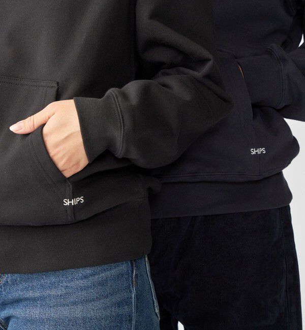 SHIPS「【WEB限定】SHIPS: マイクロ SHIPS 刺繍 ロゴ 裏毛 スウェット プルオーバーパーカー」|パーカー|