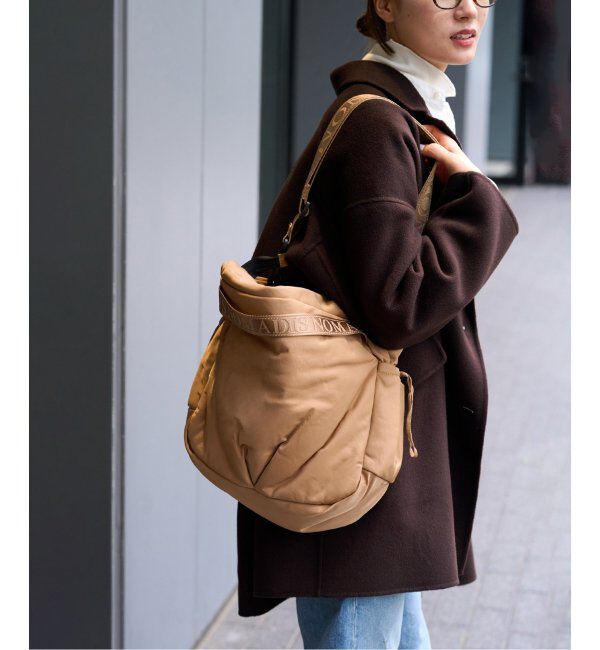 FRAMeWORK「≪追加≫NOMADIS/ノマディス 別注BASQUE M SLD-F3」|ショルダー・メッセンジャー|ベージュ