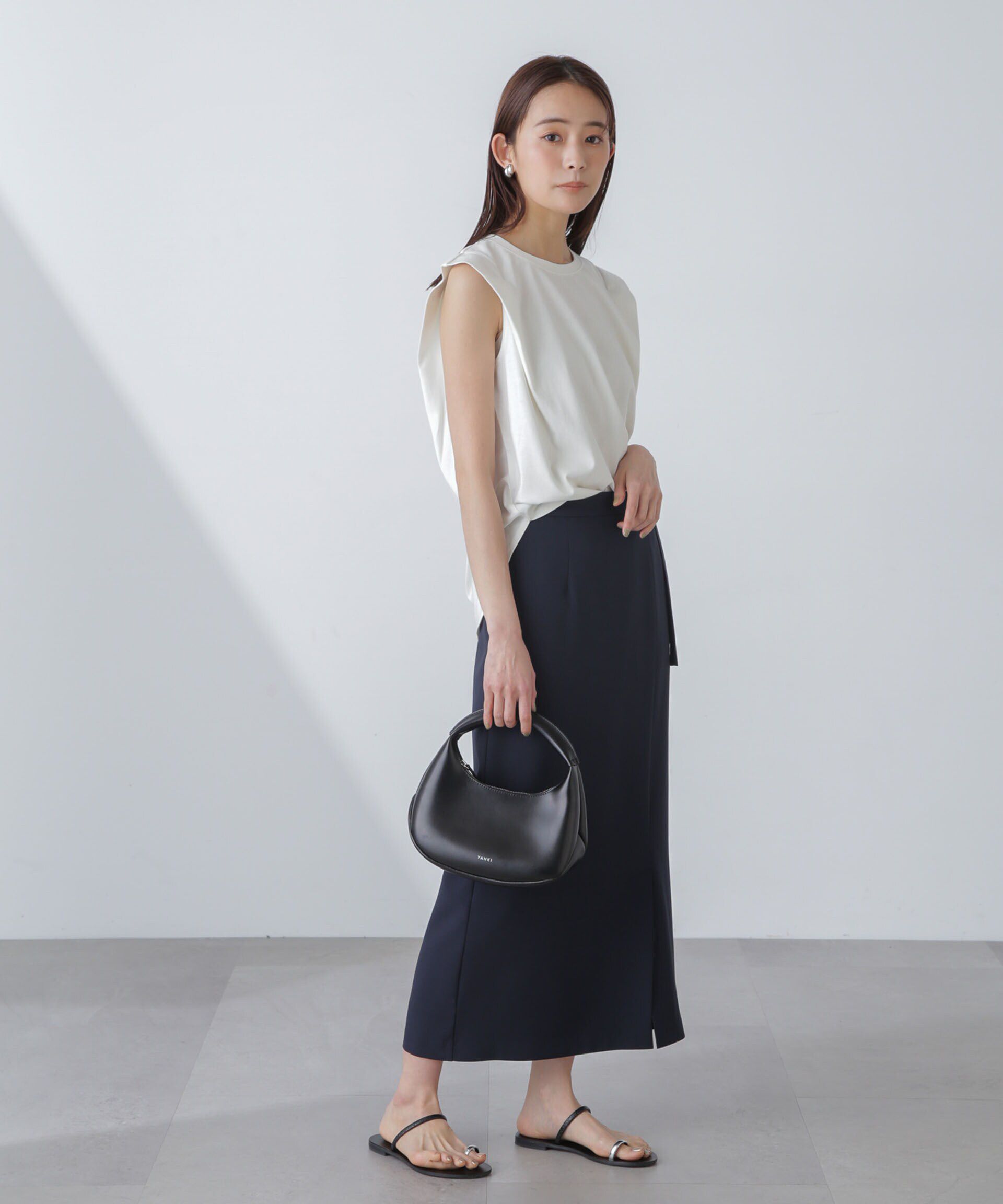 nano･universe「多機能素材サイドベルトストラップ風スカート(セットアップ可）」|スカート|