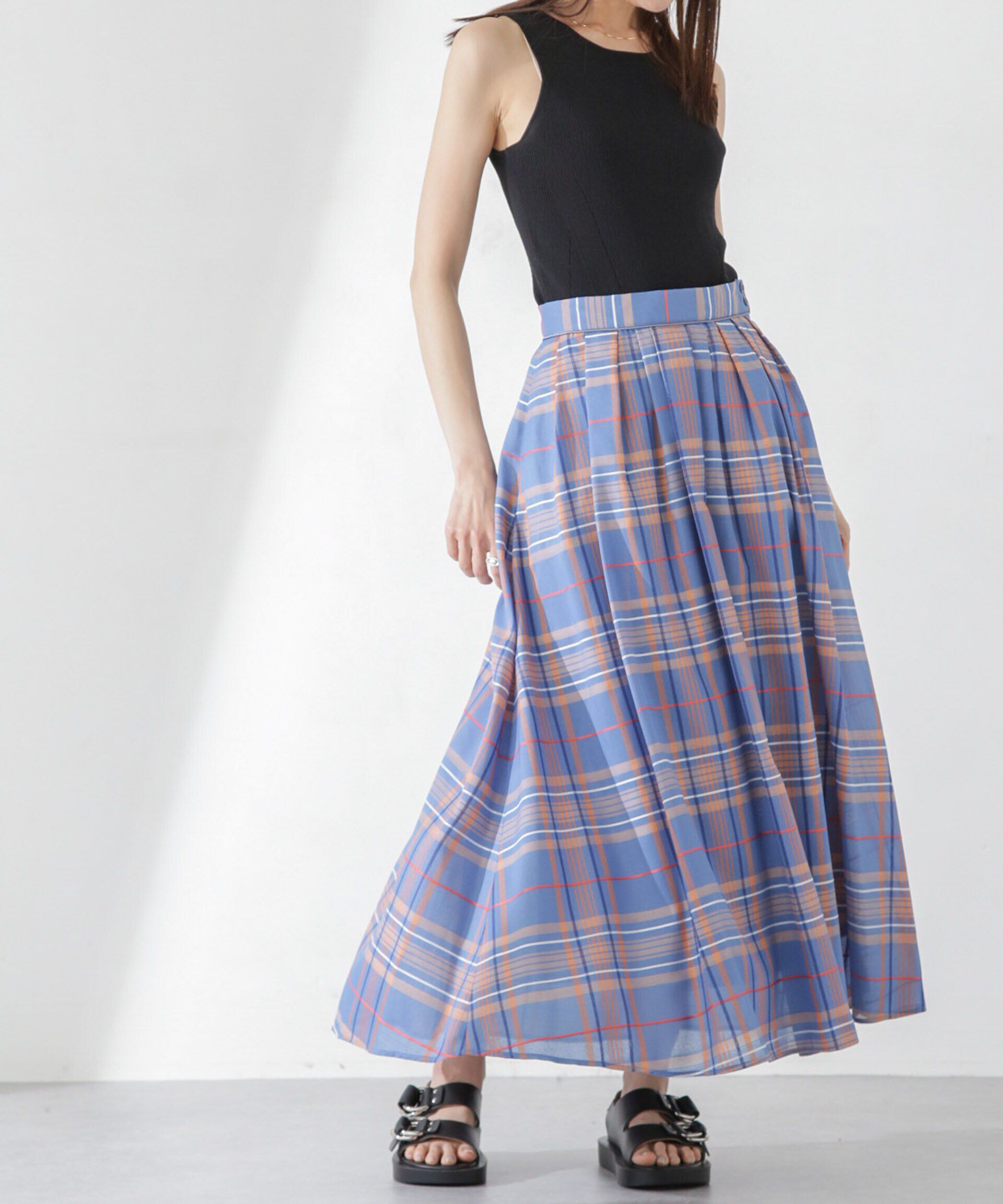 nano･universe「シアーチェックランダムタックスカート」|スカート|ブルー