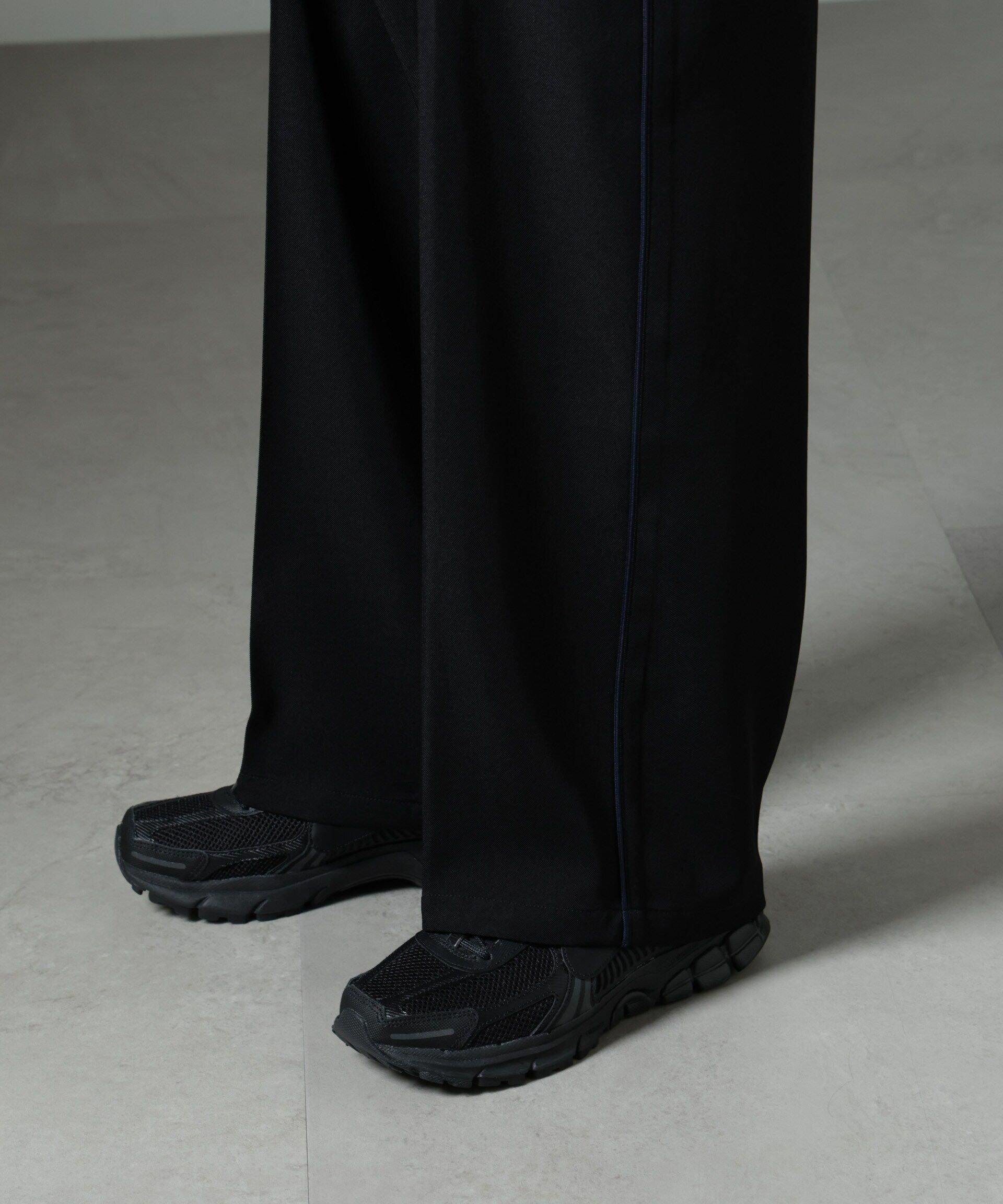 nano･universe「サイドラインイージースラックス」|チノ|