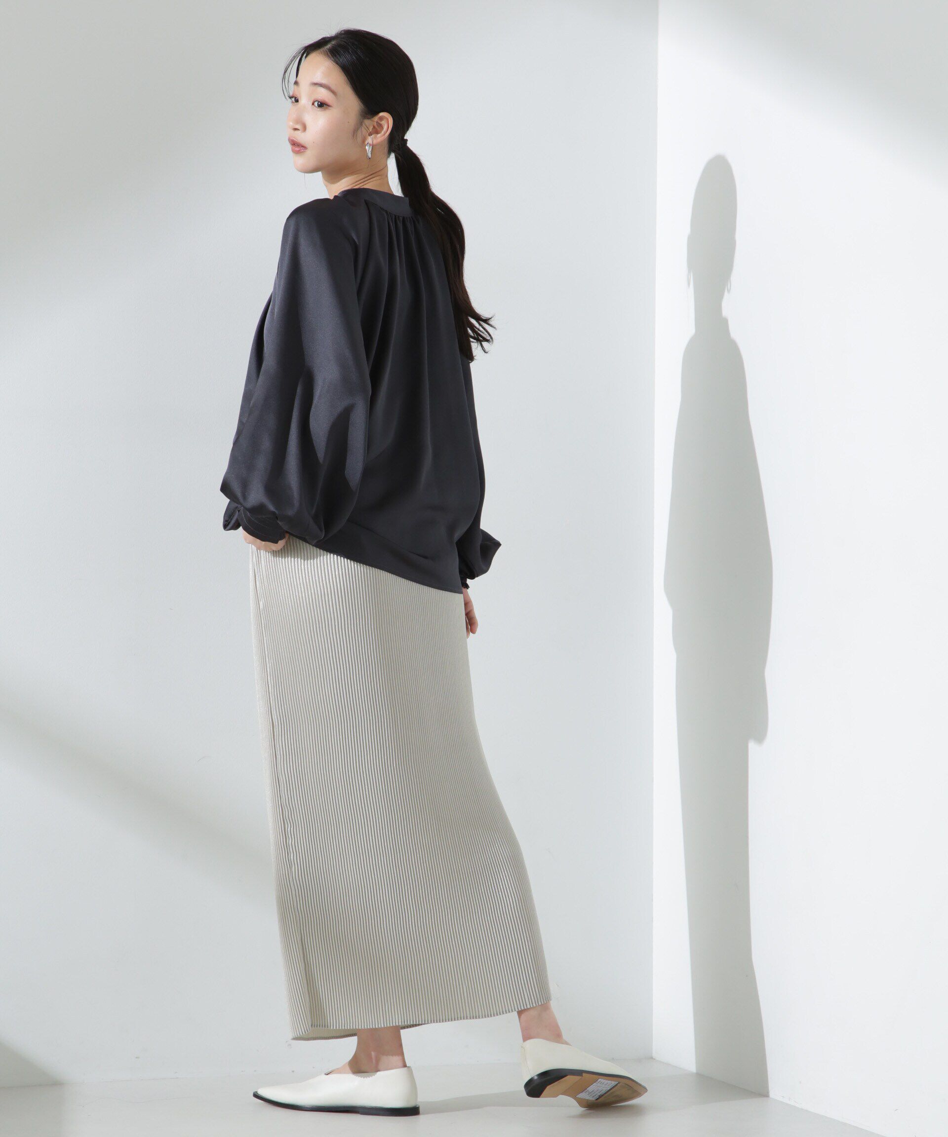 nano･universe「前後2WAYサテンドルマンギャザーブラウス（セットアップ可）」|シャツ・ブラウス|