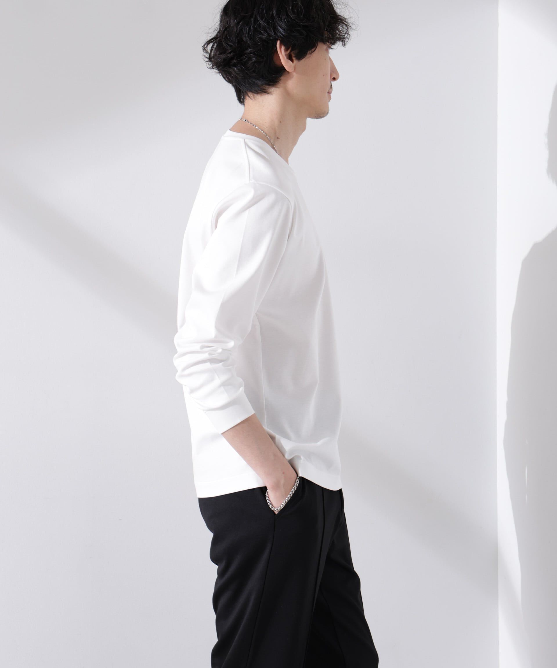 nano･universe「アンチスメル VネックTシャツ 長袖」|Tシャツ・カットソー|