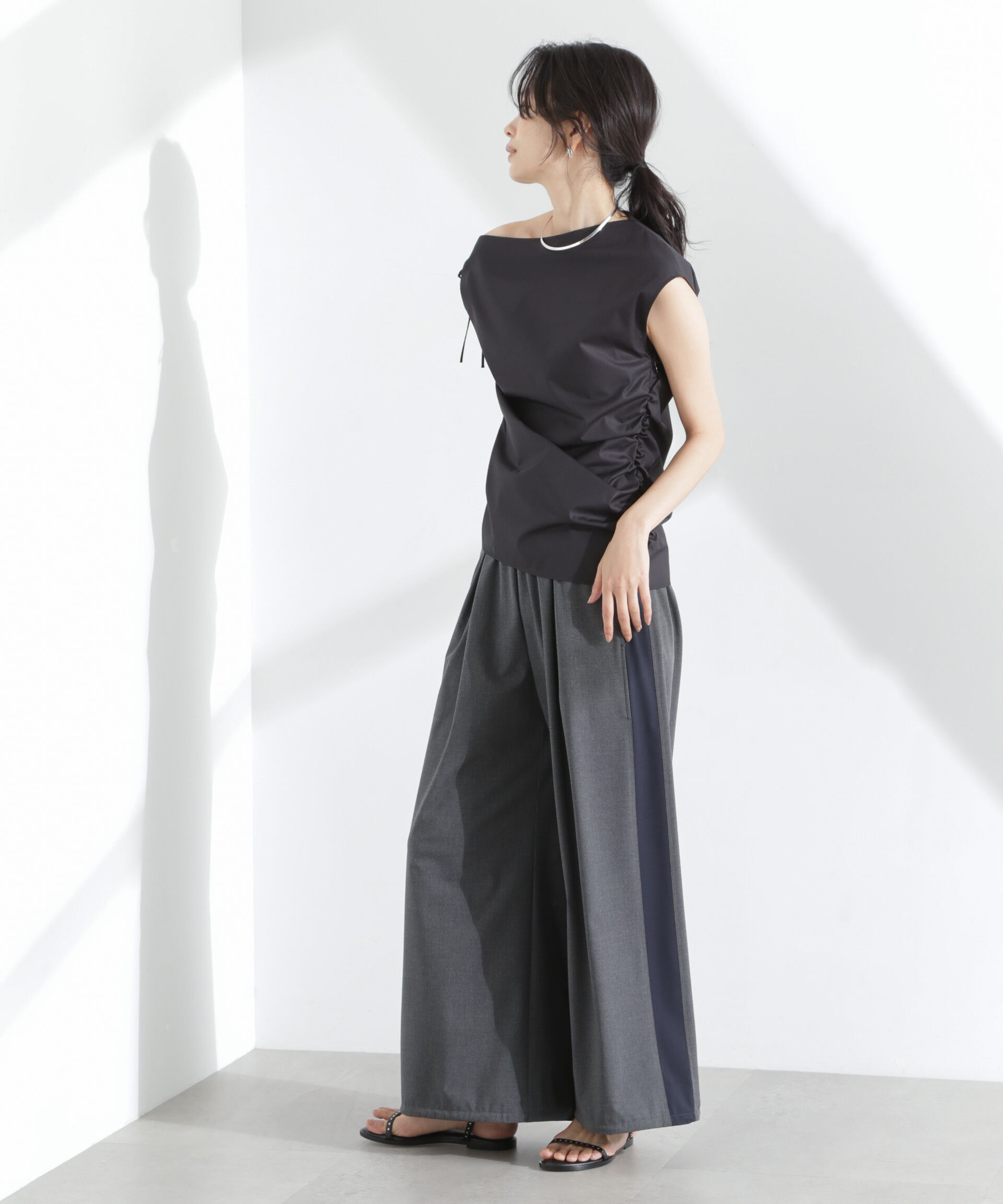 nano･universe「アシンメトリーギャザートップス」|シャツ・ブラウス|