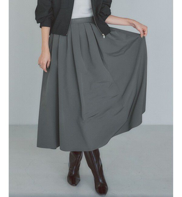23区「【撥水加工/洗える】ハイマルチタフタ タックスカート」|スカート|カーキ系