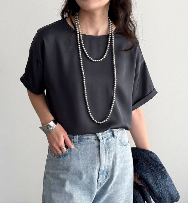 fredy emue「【WEB限定カラーあり】サテン半袖Tシャツブラウス」|シャツ・ブラウス|チャコールグレー