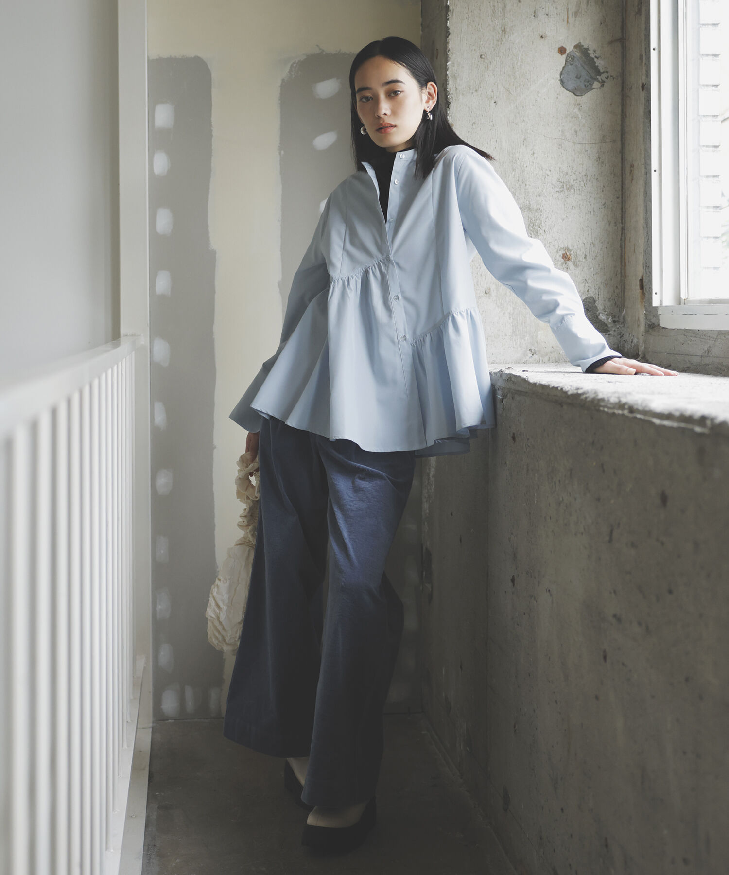 VIS「【洗える】アシンメトリーフレアーシャツ」|シャツ・ブラウス|