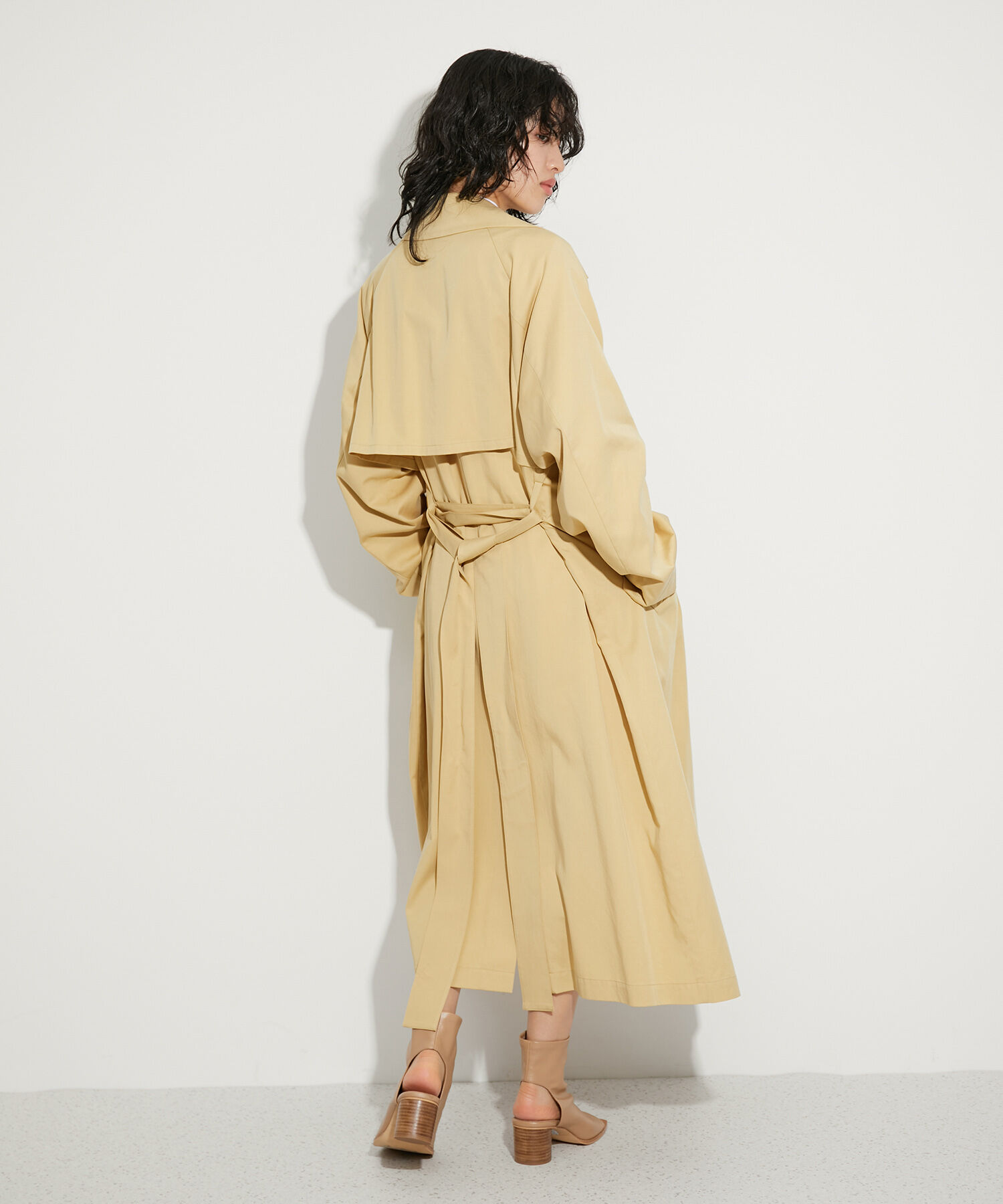 ADAM ET ROPE'「ミニマルオーバートレンチコート」|トレンチコート|