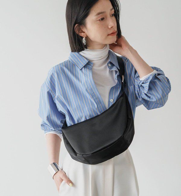  「クラウズナイロンラウンドショルダーバッグ」|ショルダー・メッセンジャー|