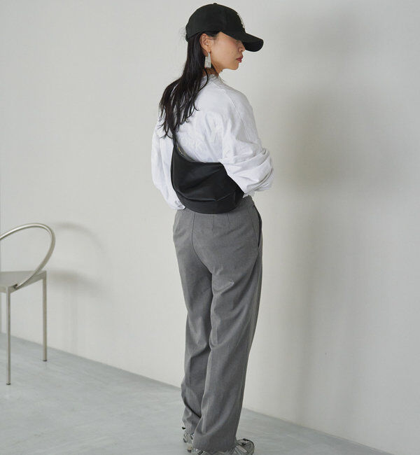  「クラウズナイロンラウンドショルダーバッグ」|ショルダー・メッセンジャー|