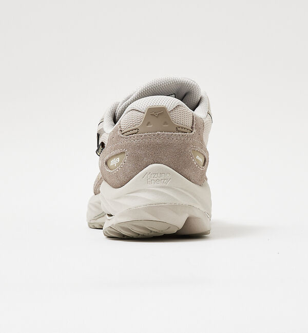 AU BANNISTER「●MIZUNO/ミズノ『Wave Rider &beta; GTX(ゴアテックス／防水)』」|スニーカー|