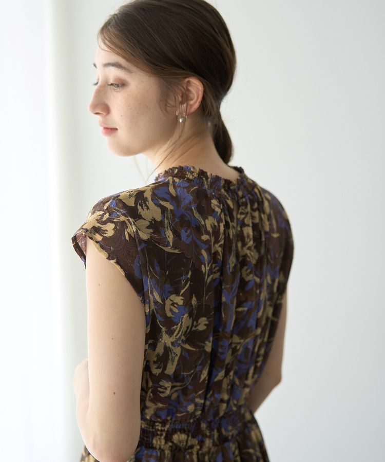 YECCA VECCA「シアージャガードフラワー柄ワンピース」|ワンピース|