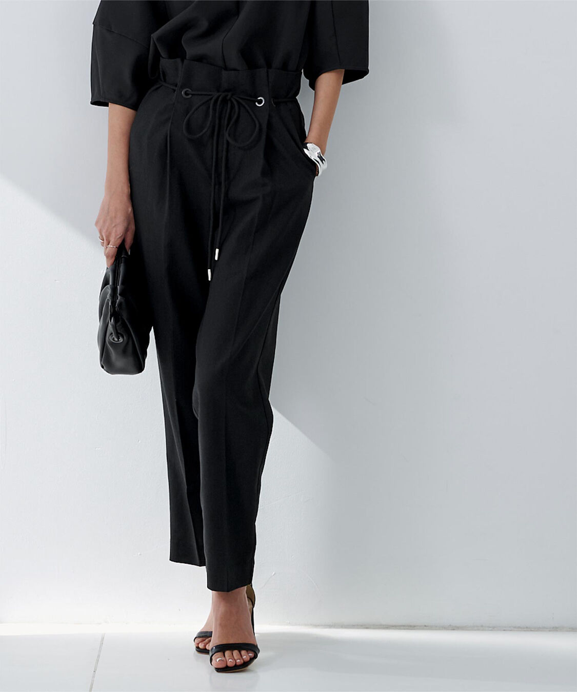 ur's「ベルト付ハイウエストタックパンツ」|その他|ブラック