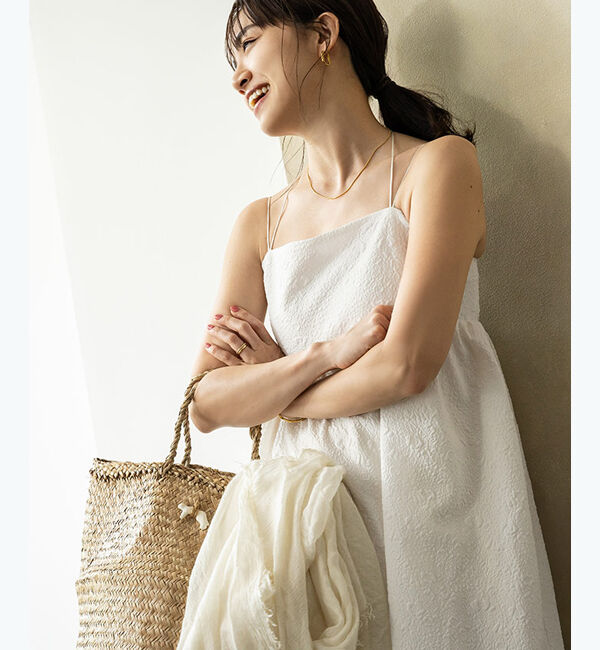 ur's「【春名亜美さんコラボアイテム】ふくれジャガードホルターキャミワンピース」|ワンピース|