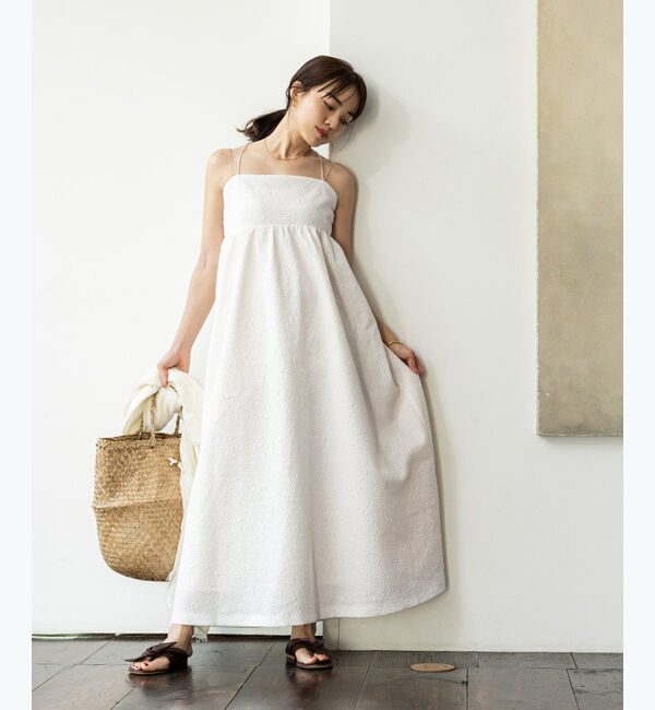 ur's「【春名亜美さんコラボアイテム】ふくれジャガードホルターキャミワンピース」|ワンピース|
