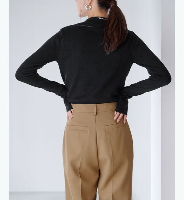 ur's「【影山カレンさんコラボアイテム】フィンガーホール付ハイネックベーシックリブニット」|ニット・セーター|