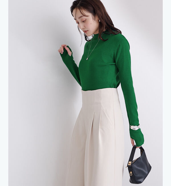 ur's「【影山カレンさんコラボアイテム】フィンガーホール付ハイネックベーシックリブニット」|ニット・セーター|