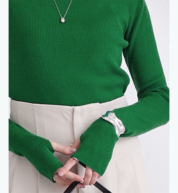 ur's「【影山カレンさんコラボアイテム】フィンガーホール付ハイネックベーシックリブニット」|ニット・セーター|