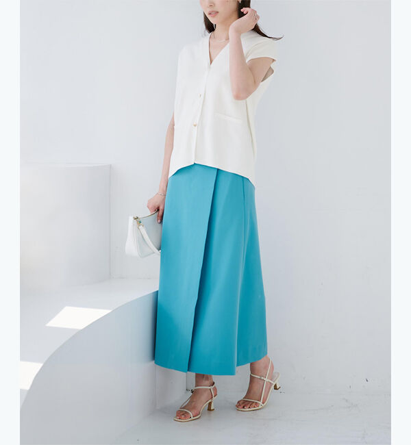 ur's「ゴールド釦Vネックフレンチスリーブニット」|ニット・セーター|