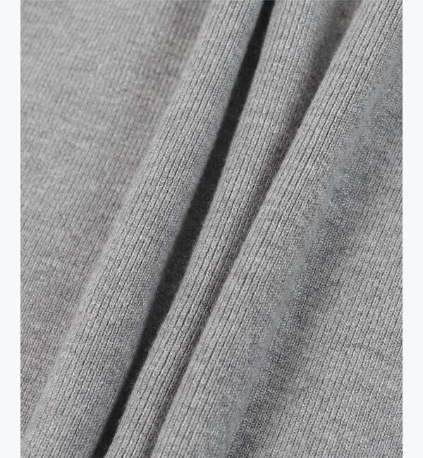 ur's「ゴールド釦Vネックフレンチスリーブニット」|ニット・セーター|