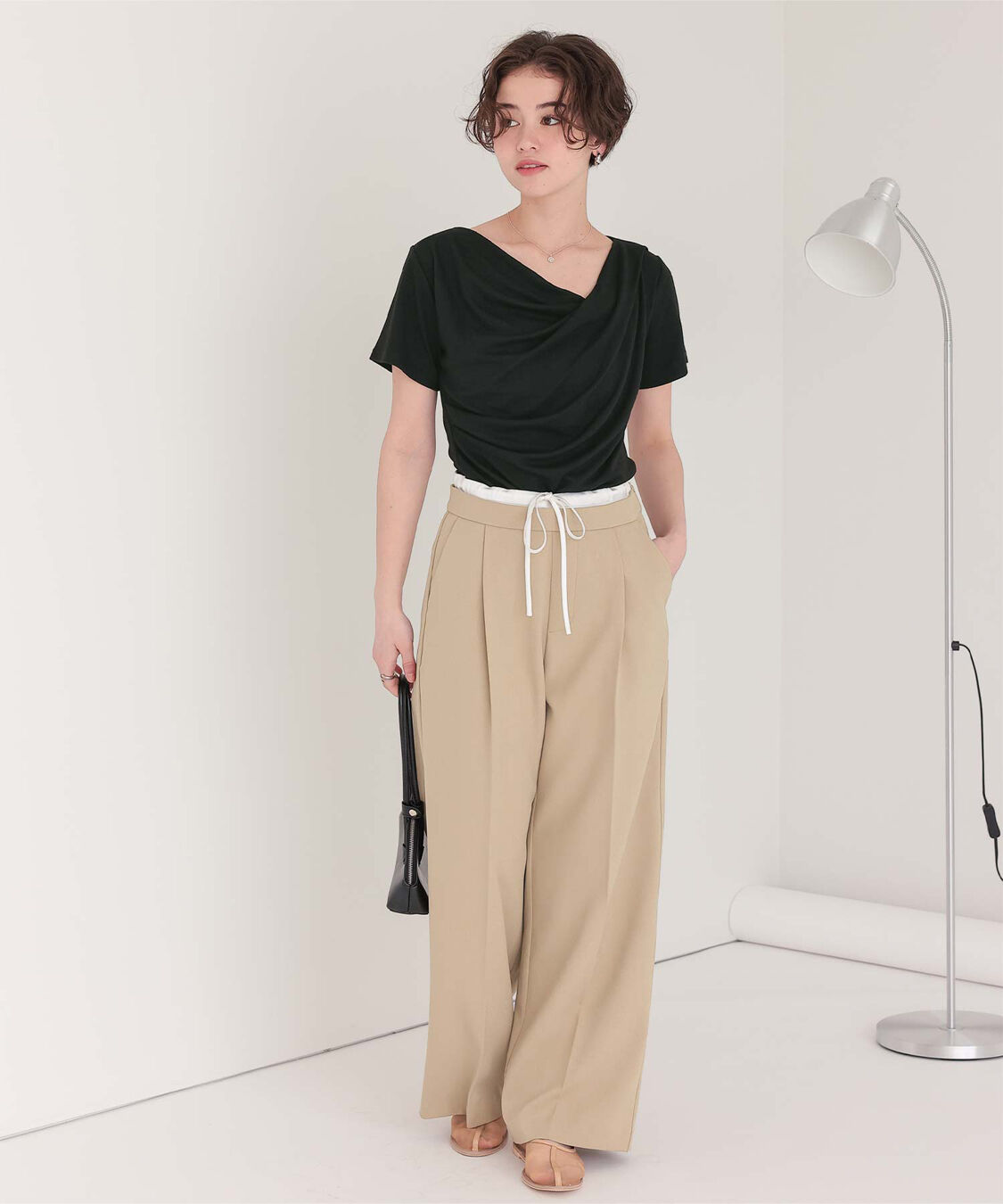 titivate「オフショルダーハーフスリーブTシャツ」|Tシャツ・カットソー|