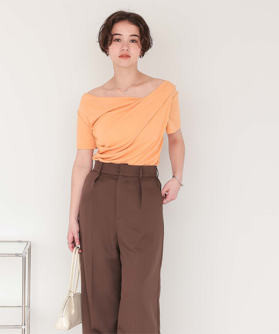 titivate「オフショルダーハーフスリーブTシャツ」|Tシャツ・カットソー|