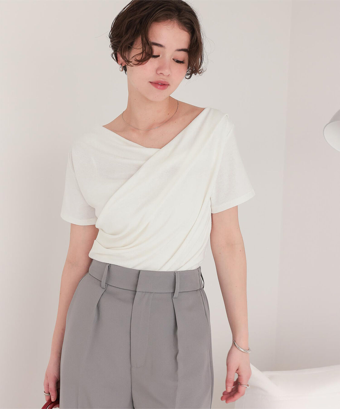 titivate「オフショルダーハーフスリーブTシャツ」|Tシャツ・カットソー|