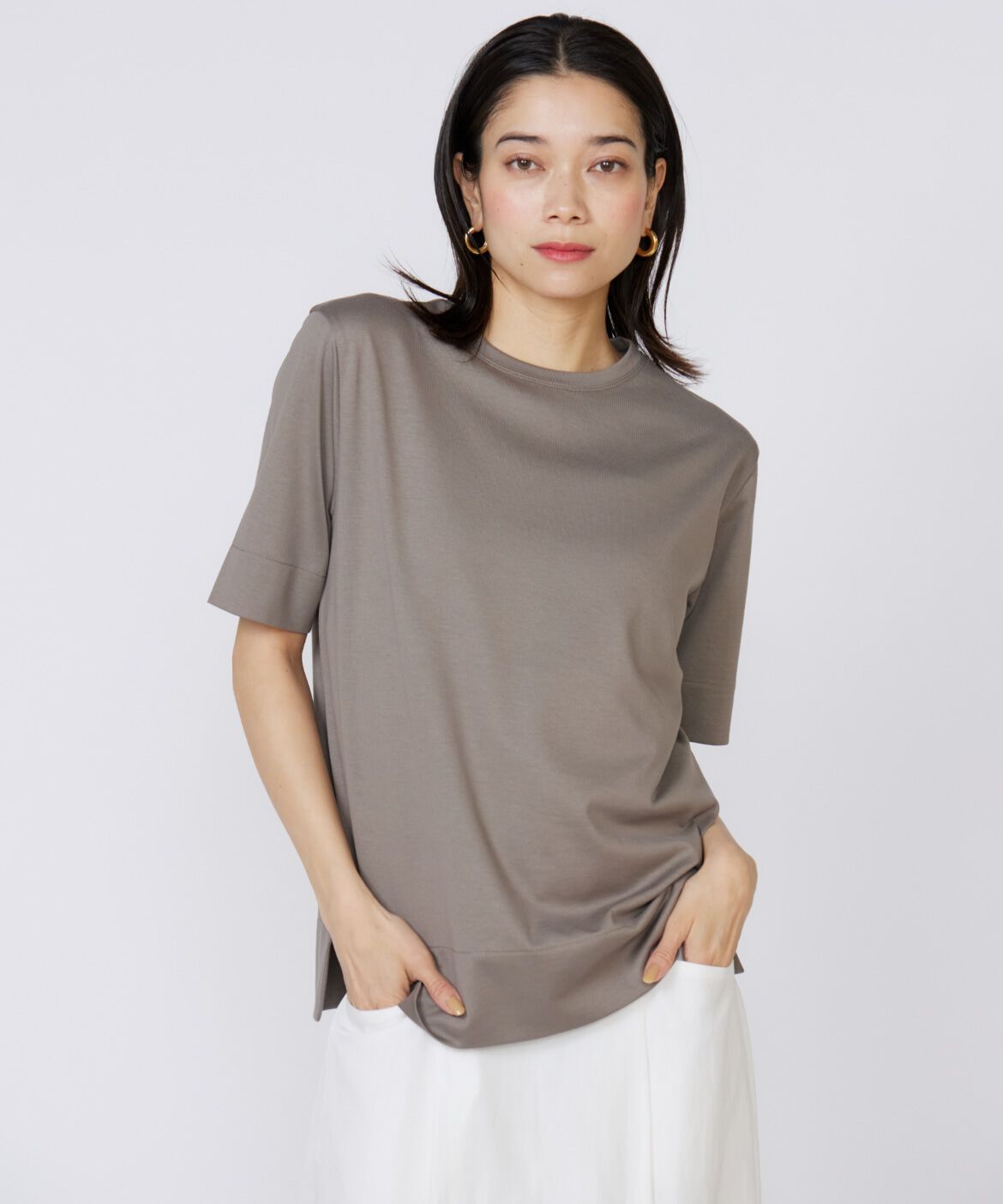 INED「《大きいサイズ》サイドスリットデザインTシャツ」|Tシャツ・カットソー|