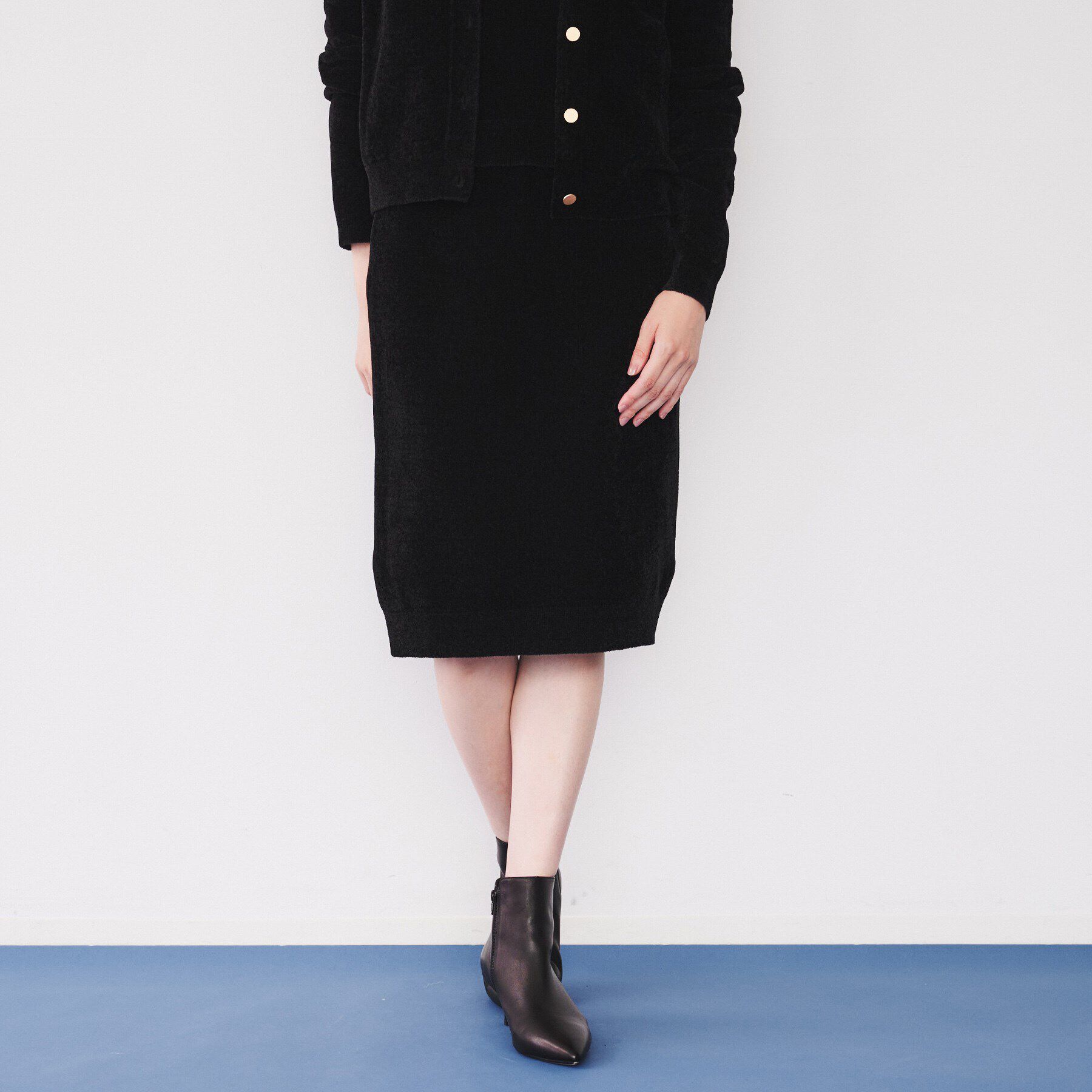 UNTITLED「【セットアップ可能/日本製】モールタイトスカート」|スカート|ブラック(019)