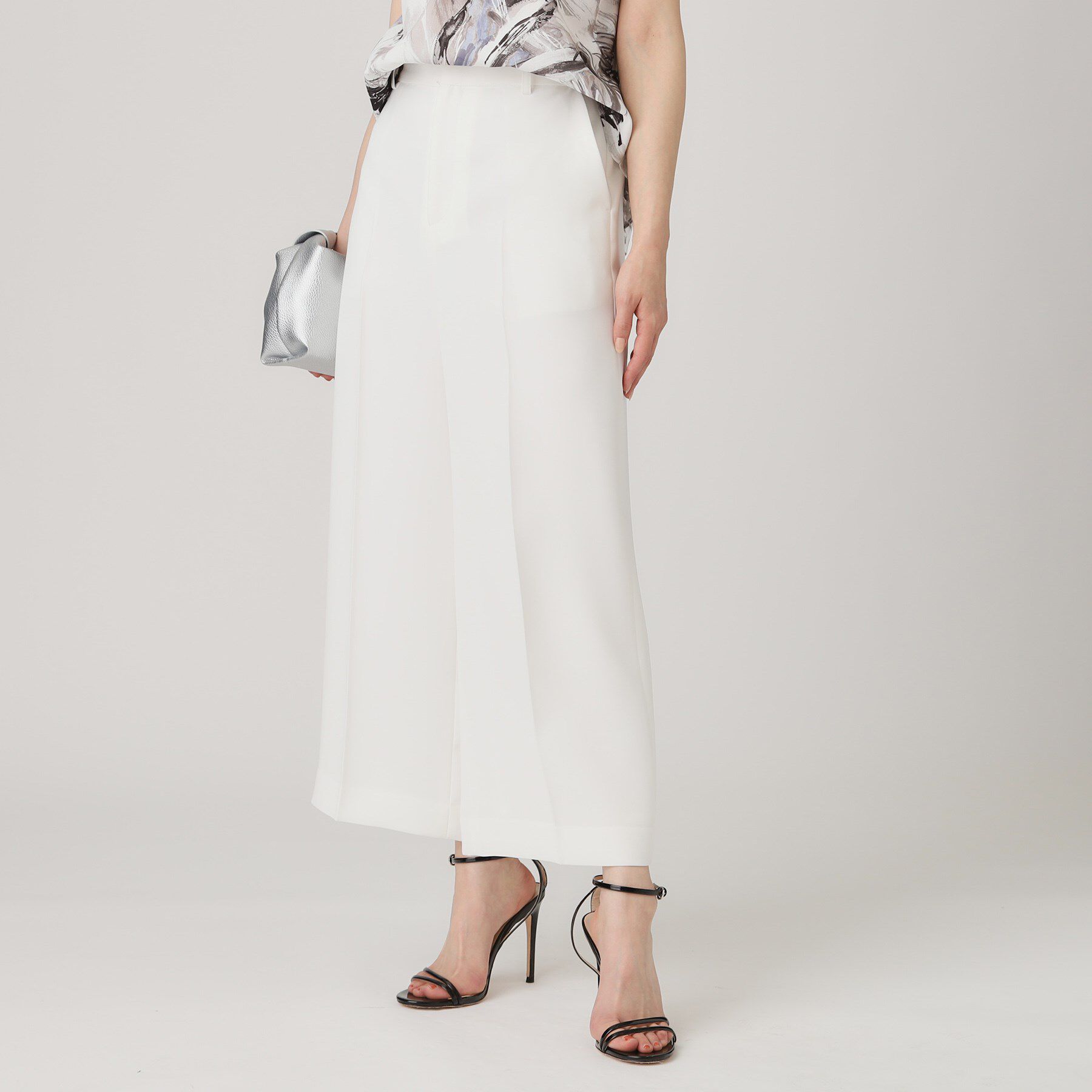 COUP DE CHANCE「【洗える／日本製／裏付き】センタープレス入ワイドパンツ」|その他|ホワイト(001)