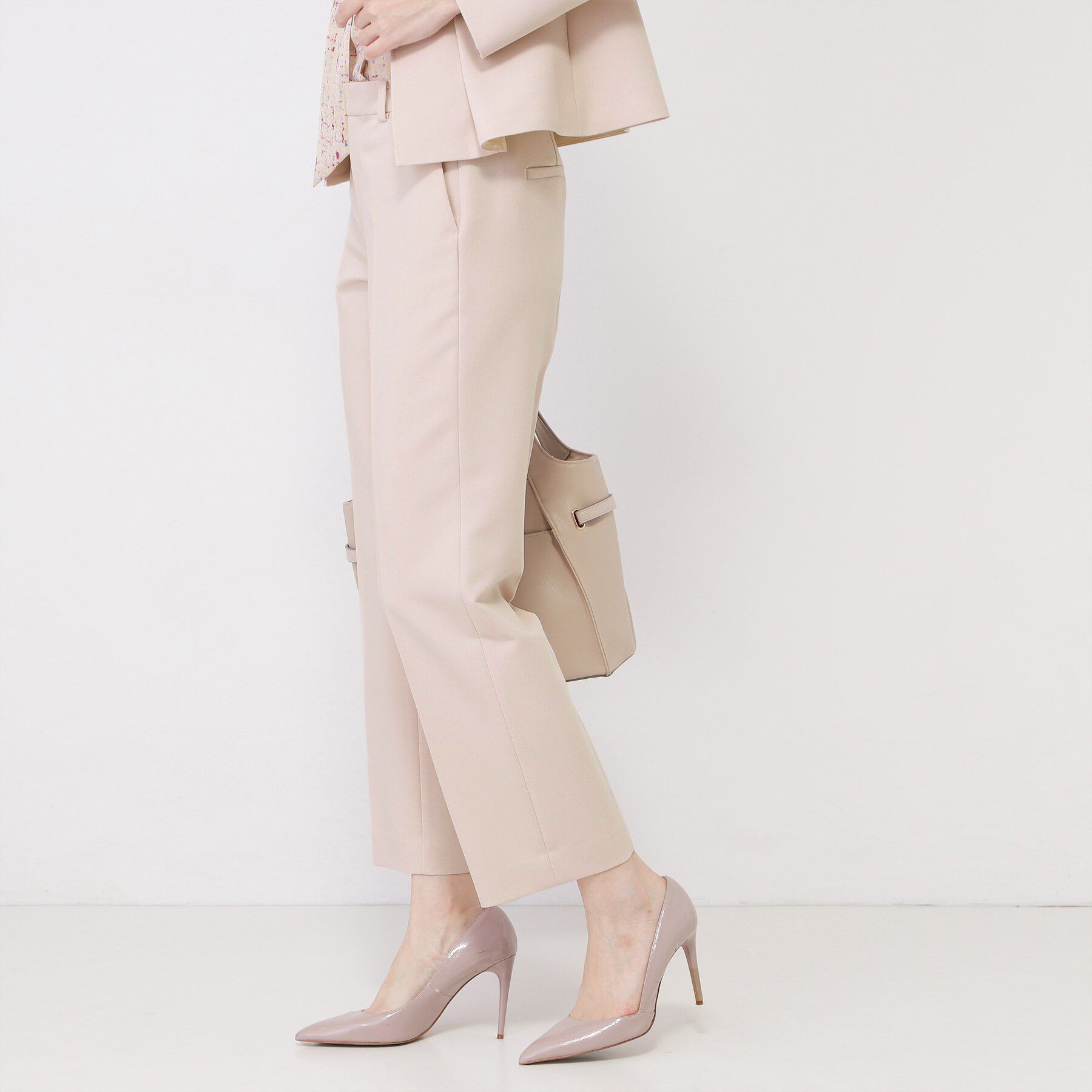 COUP DE CHANCE「【手洗い可／日本製／スーツ可】センタープレス入りストレートパンツ」|その他|