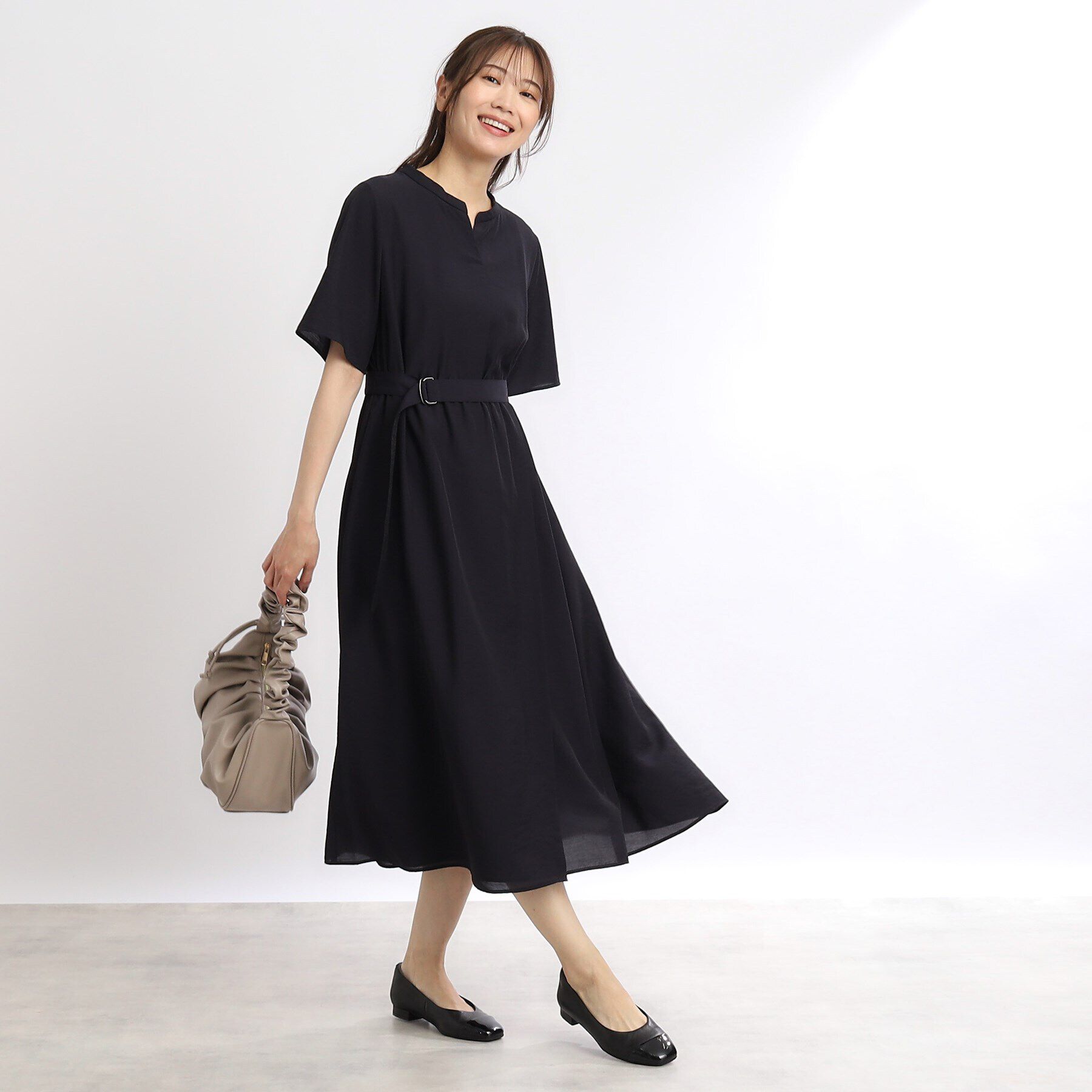 Reflect「【SALE／洗える／サッシュベルト付き】ラップ風デザインワンピース」|ワンピース|