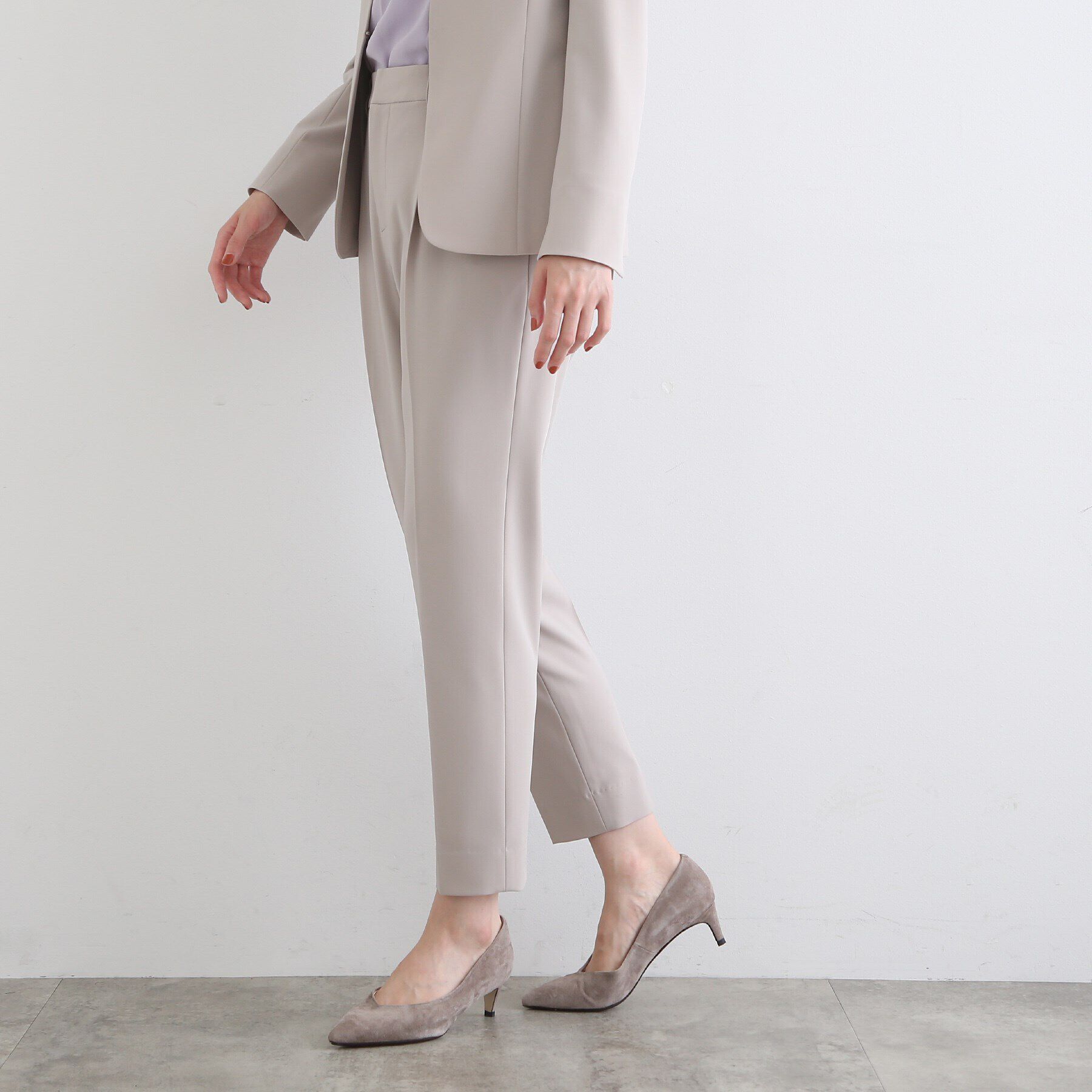 INDIVI「【洗える/UVケア/エコ/日本製】ストレッチ タックテーパードパンツ」|スーツ|