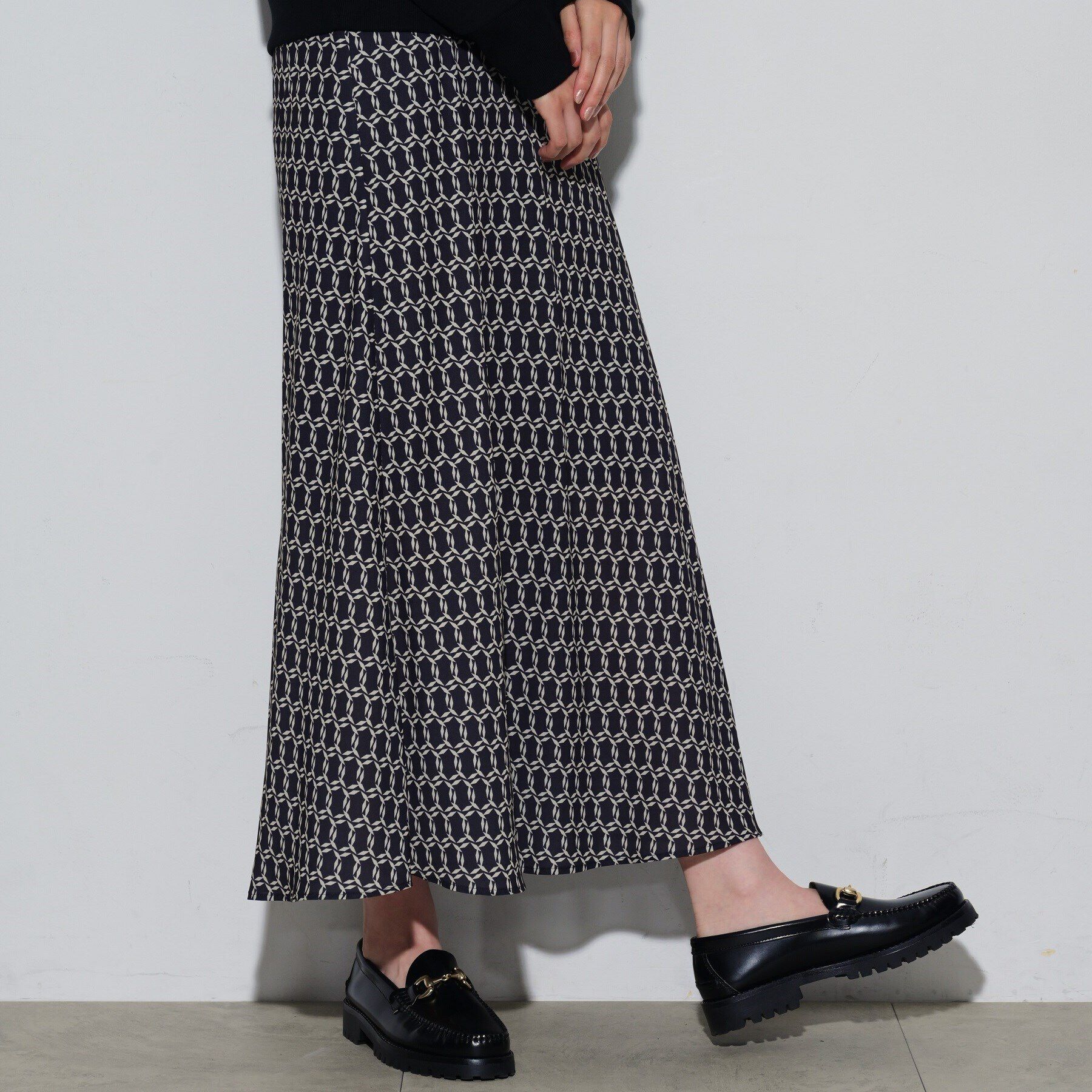 GALLEST「ヴィンテージ柄フレアスカート」|スカート|ﾌﾞﾗｯｸ(519)