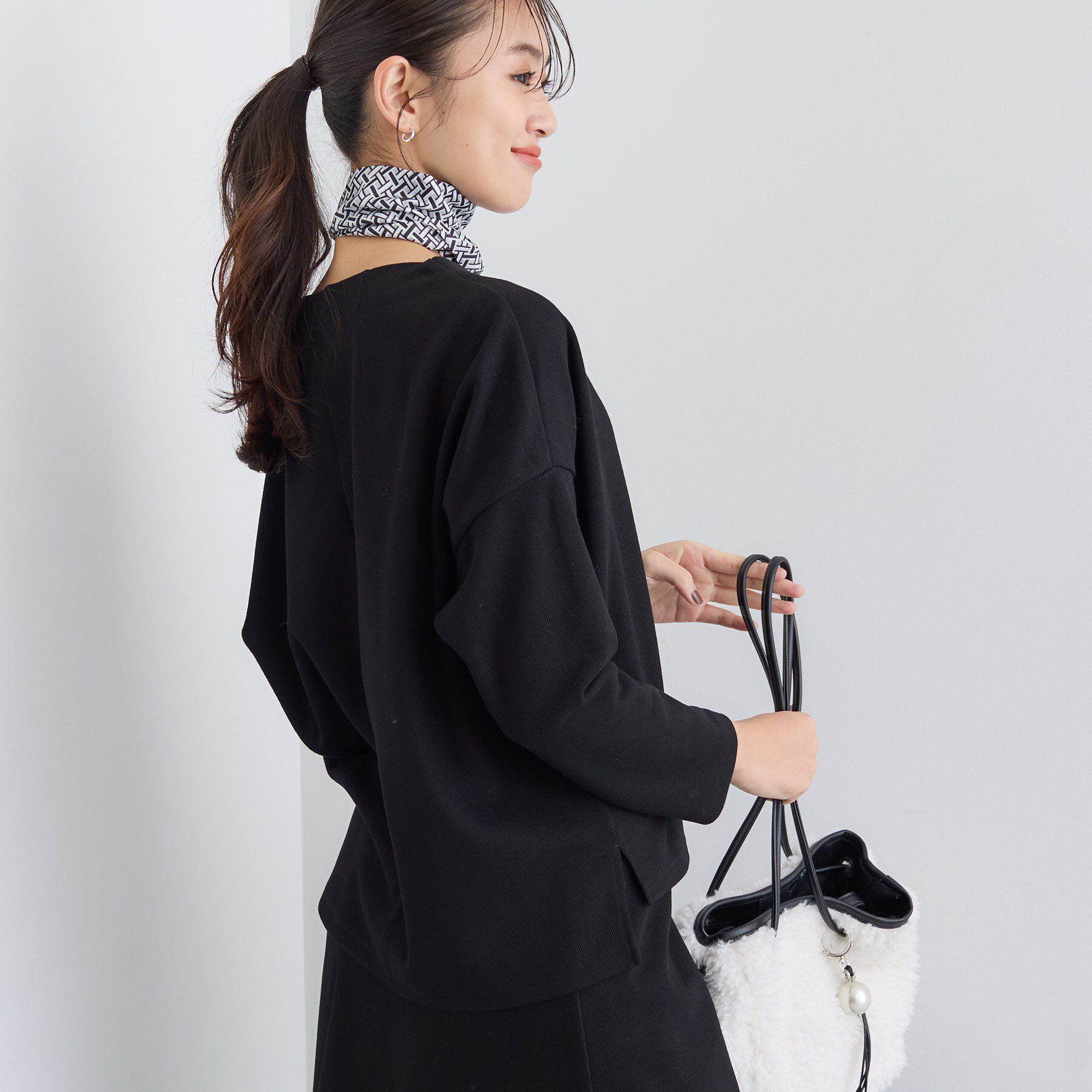 INDIVI「【SETUP可能／洗える／UVケア】ライトジャージ ボトルネックトップス」|Tシャツ・カットソー|