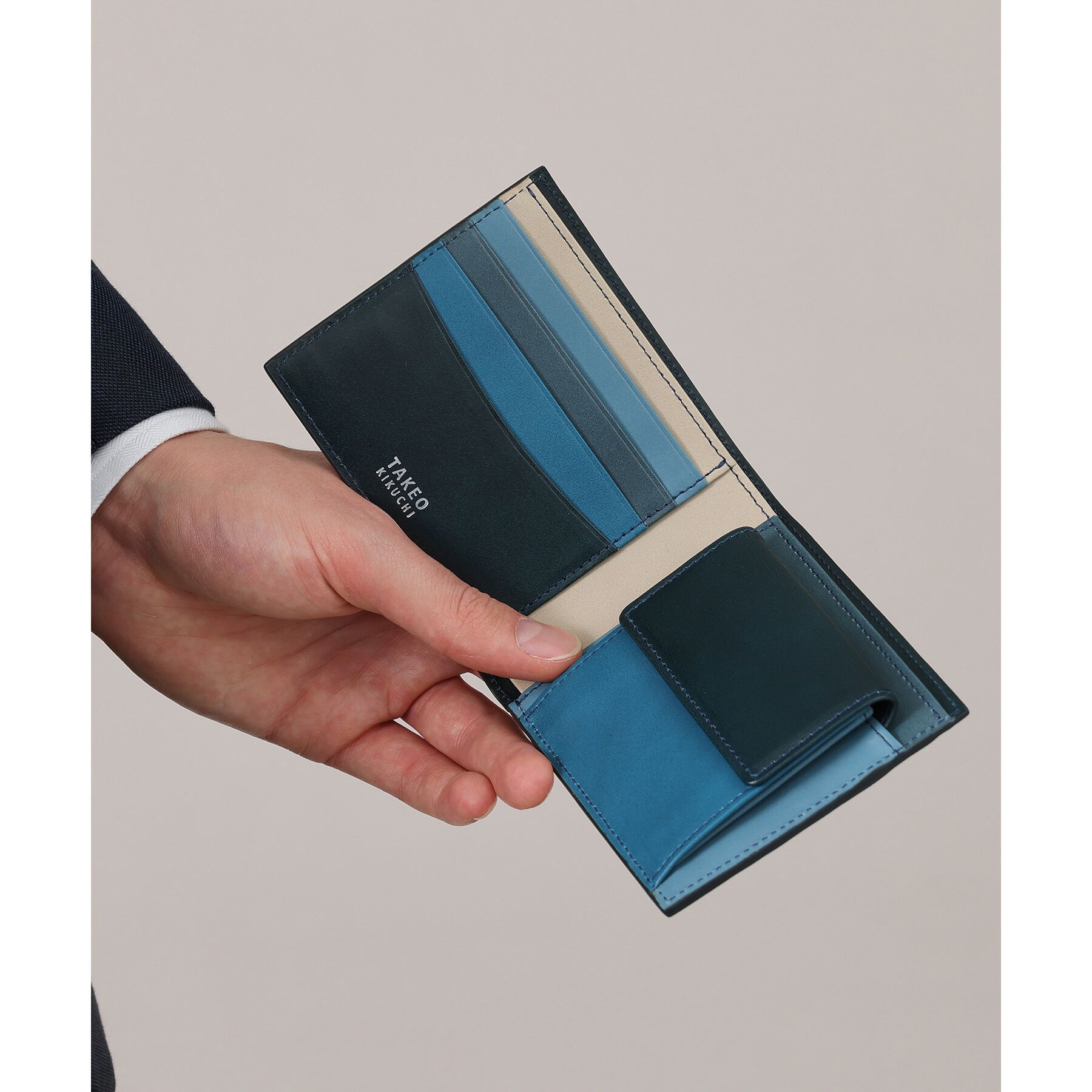 TAKEO KIKUCHI「アンティーク調レザー 2つ折り財布」|財布|